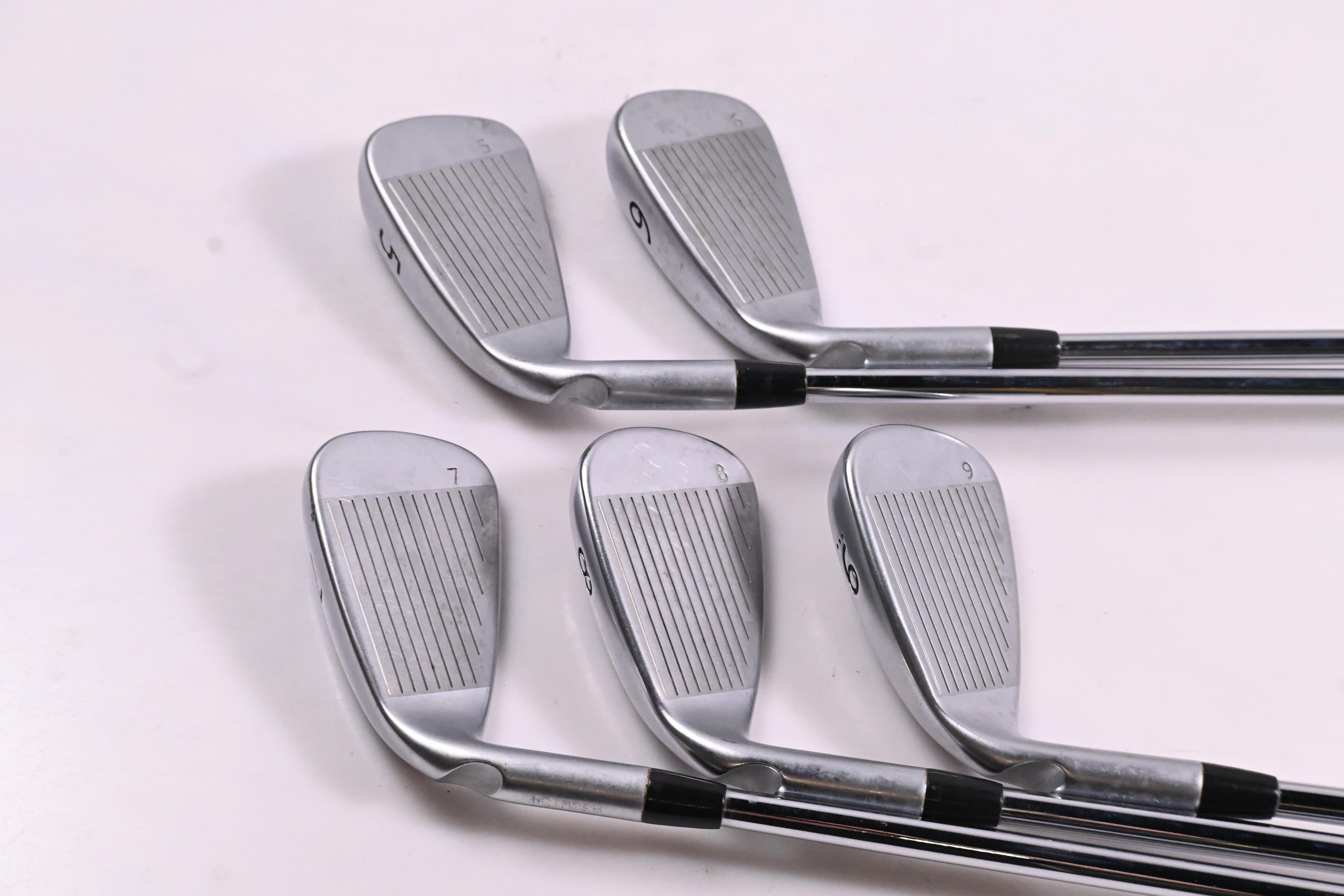 Ping G400 Irons / 5-9i / Black Dot / Regular Flex Ping AWT 2.0 Shafts
