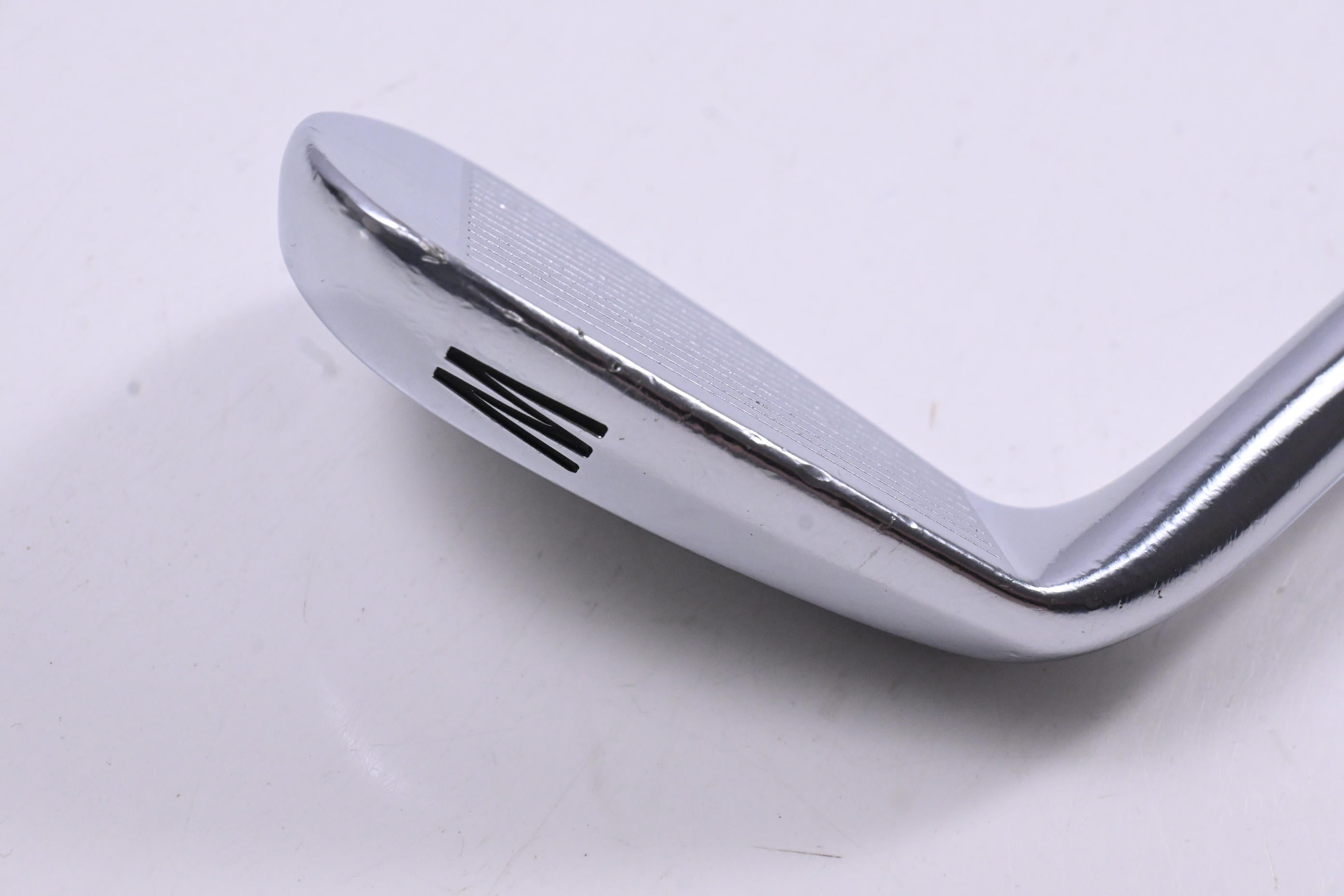 Titleist 714 AP2 Pitching Wedge / 46 Degree / Regular Flex Dynamic Gold R300