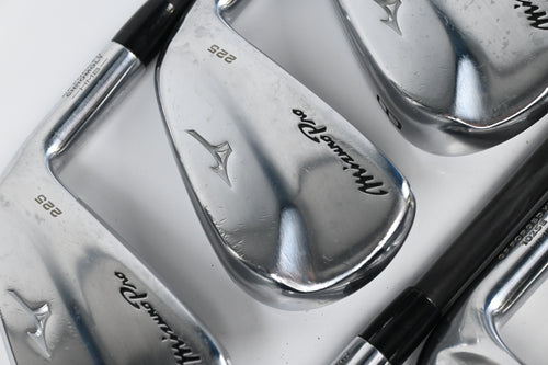 Mizuno Pro 225 Irons / 6-PW+GW / Regular Flex VA Composite Baddazz 65 Shafts