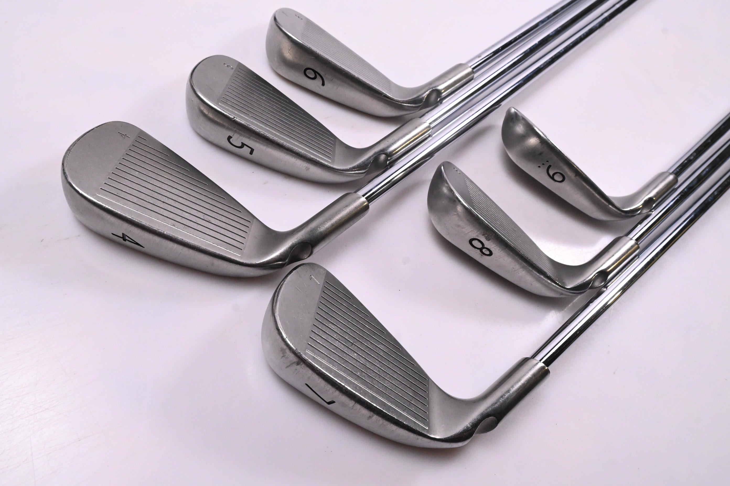 Ping i15 Irons / 4-9i / Red Dot / Regular Flex Ping AWT Shafts