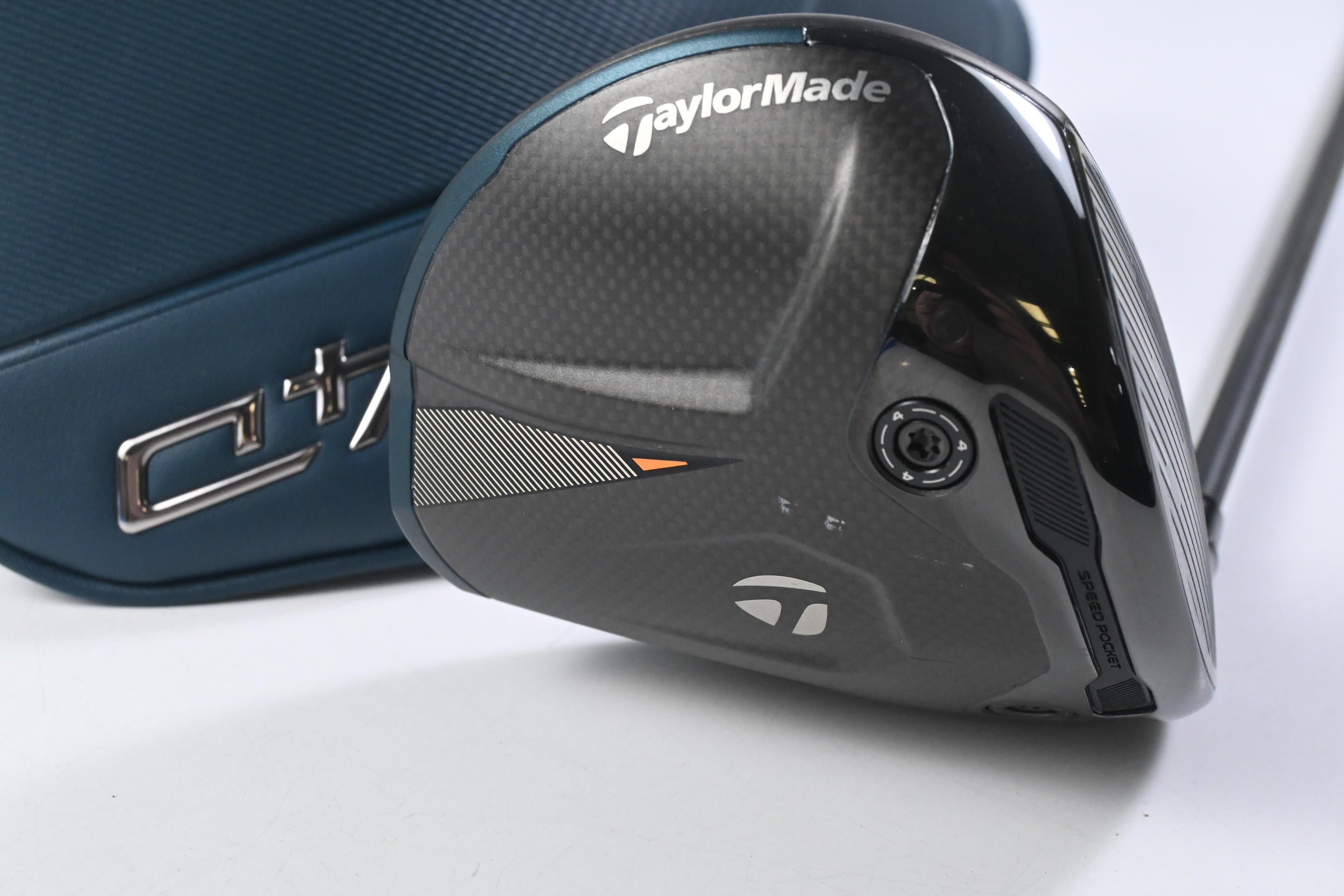 Taylormade Qi4D Driver / 9 Degree / Stiff Flex Kai'li Dark Waves Black 60 Shaft