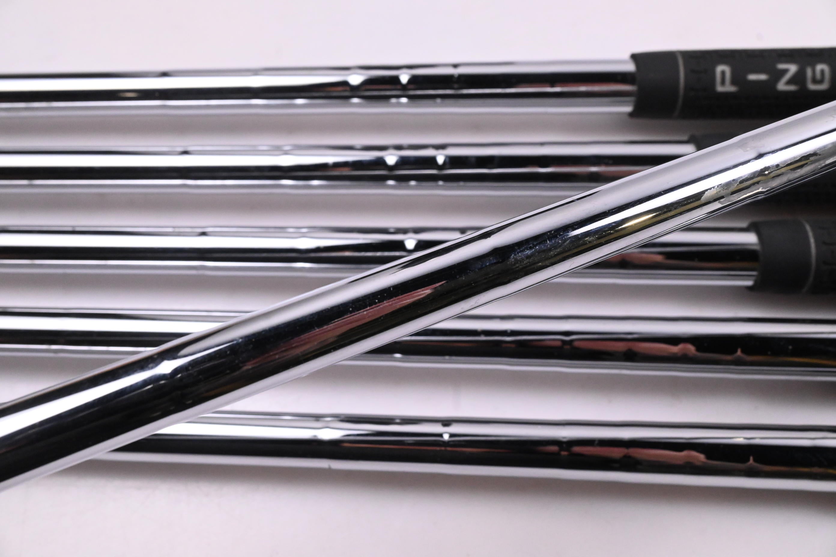 Ping i15 Irons / 4-9i / Red Dot / Regular Flex Ping AWT Shafts