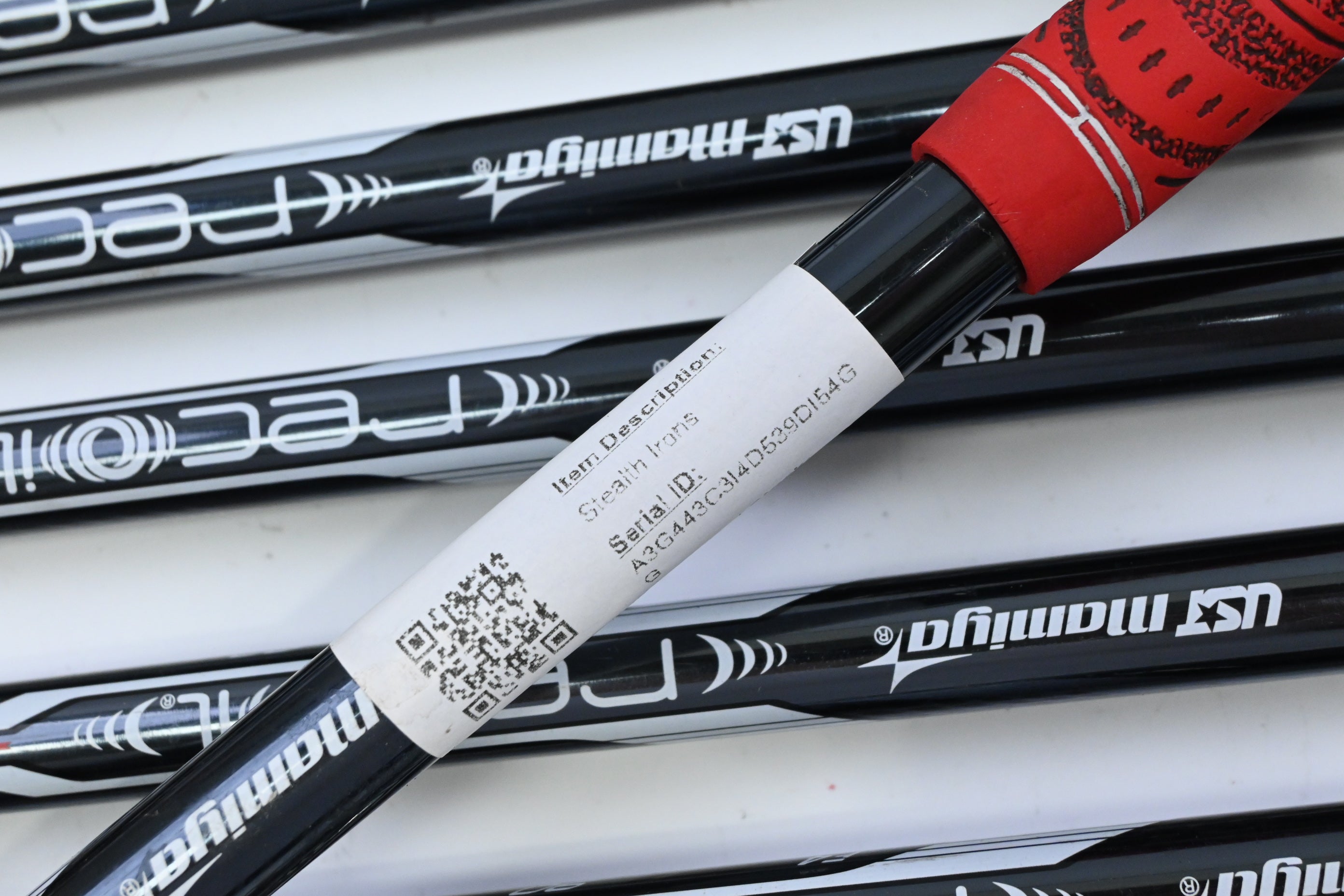 Taylormade Stealth Irons / 4-PW+SW / Stiff Flex UST Recoil Dart 90 Shafts