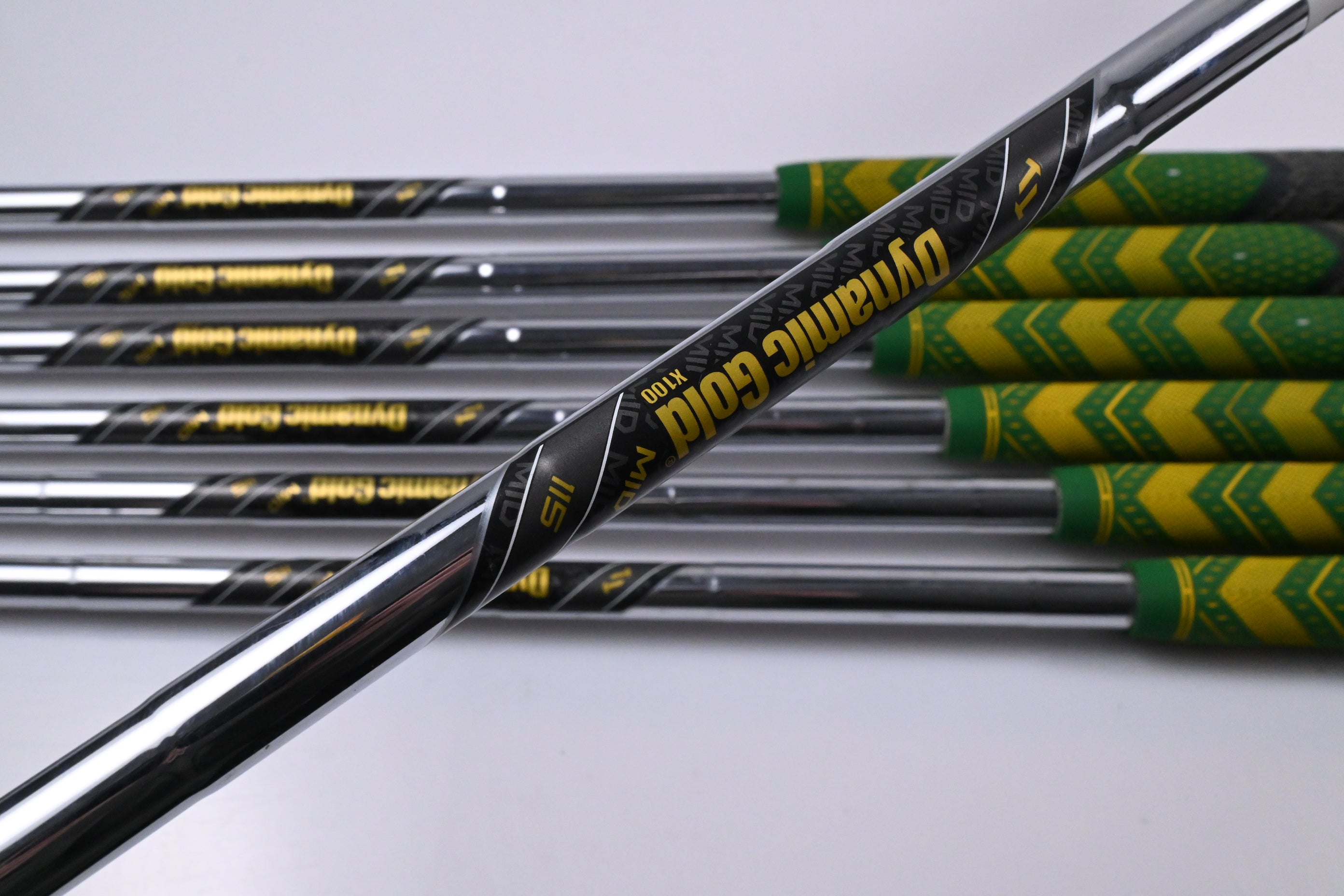 Taylormade P770 2023 Phantom Black Irons / 4-PW / X-Flex Dynamic Gold Mid 115