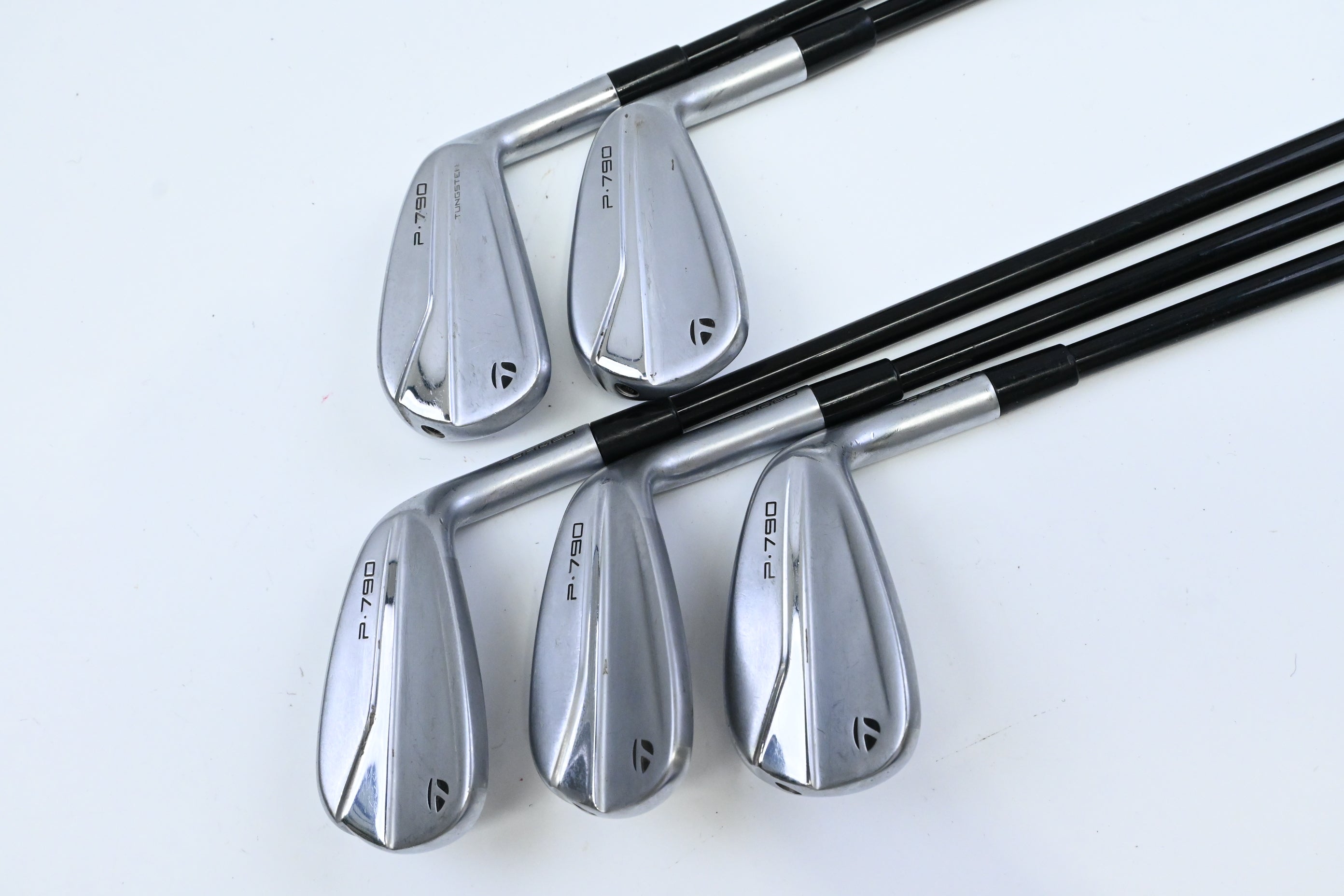 Taylormade P790 2021 Irons / 7-PW+AW / Regular Flex Fujikura Venus Red 6 Shafts