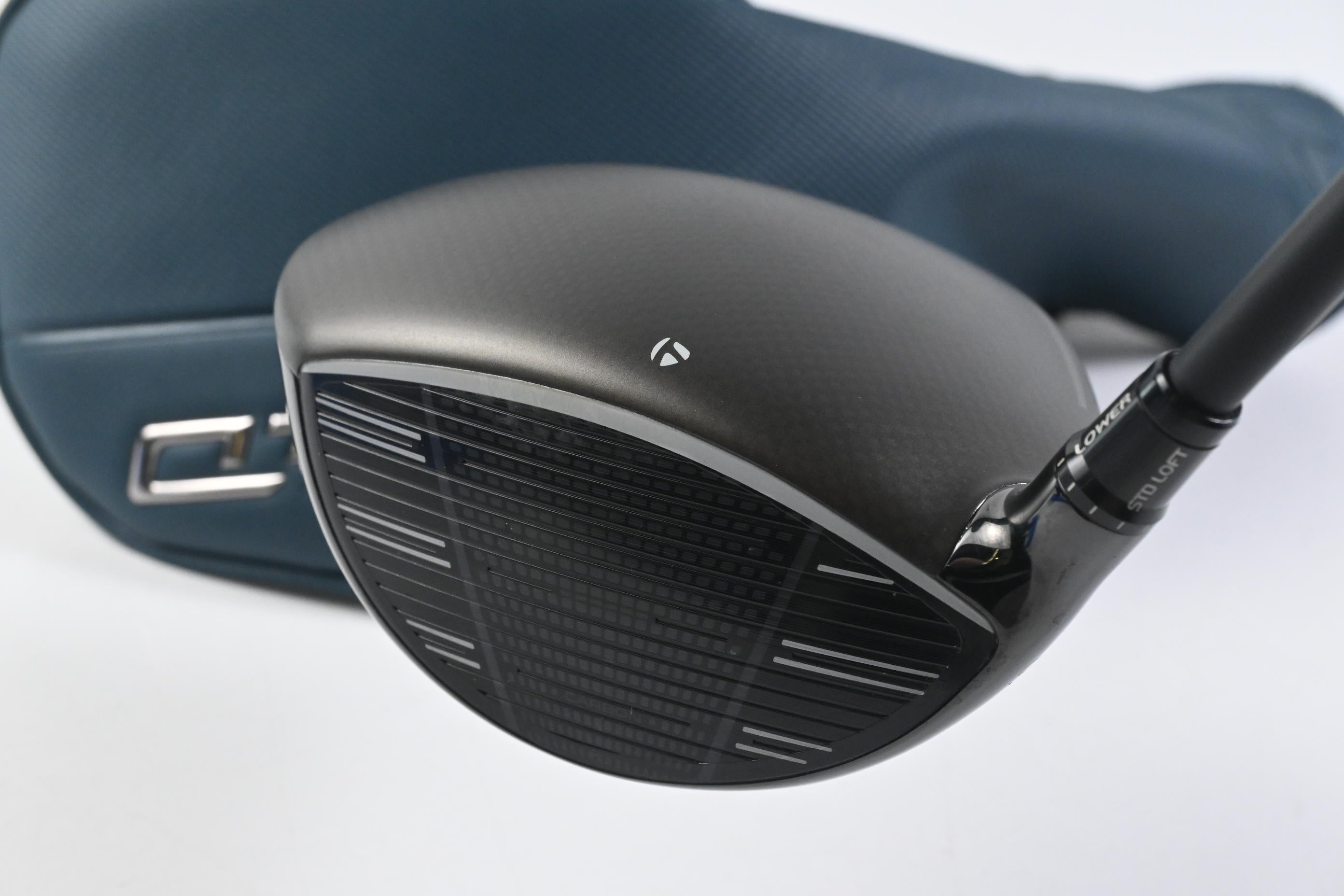 Taylormade Qi4D Driver / 9 Degree / Stiff Flex Kai'li Dark Waves Black 60 Shaft