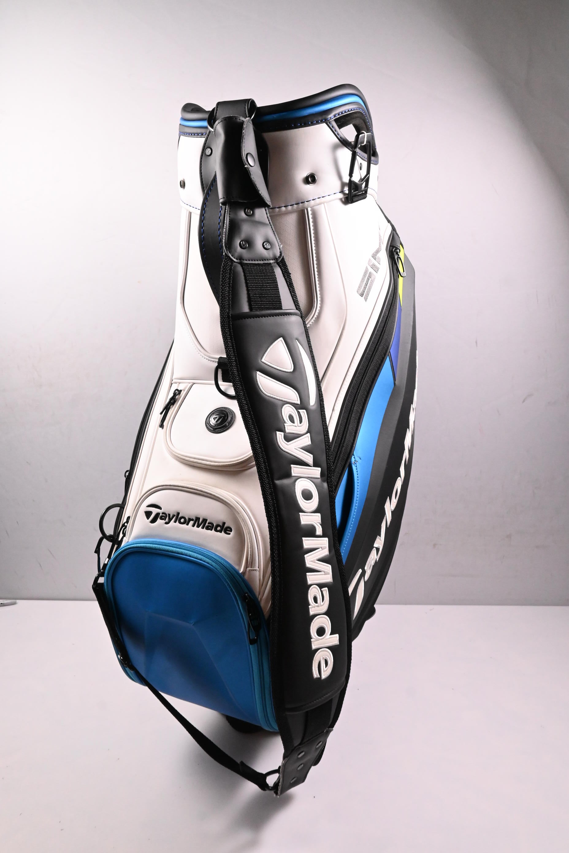 Taylormade SIM 2 Tour Bag / 6-Way Divider / Black, White