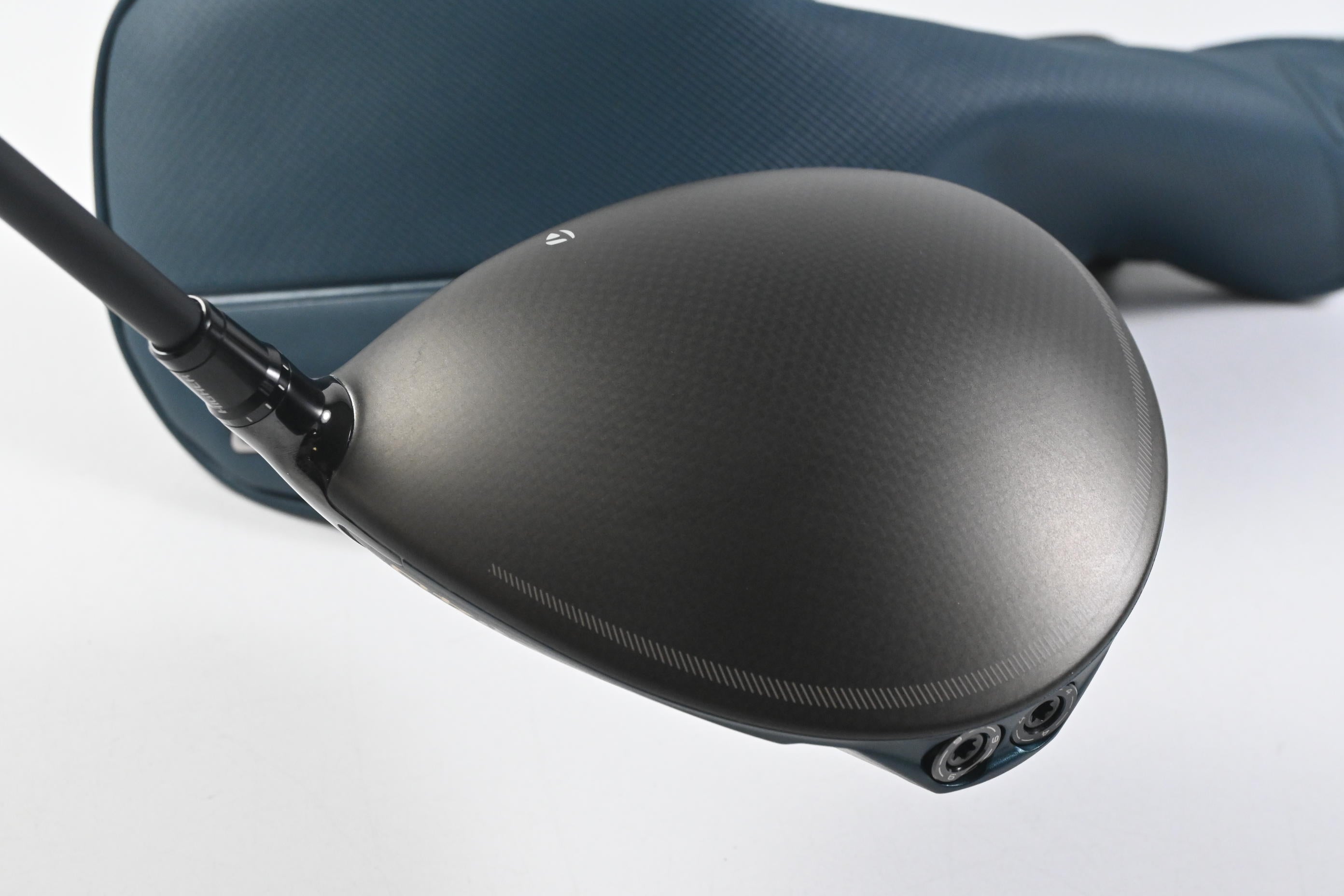 Taylormade Qi4D Driver / 9 Degree / Stiff Flex Kai'li Dark Waves Black 60 Shaft