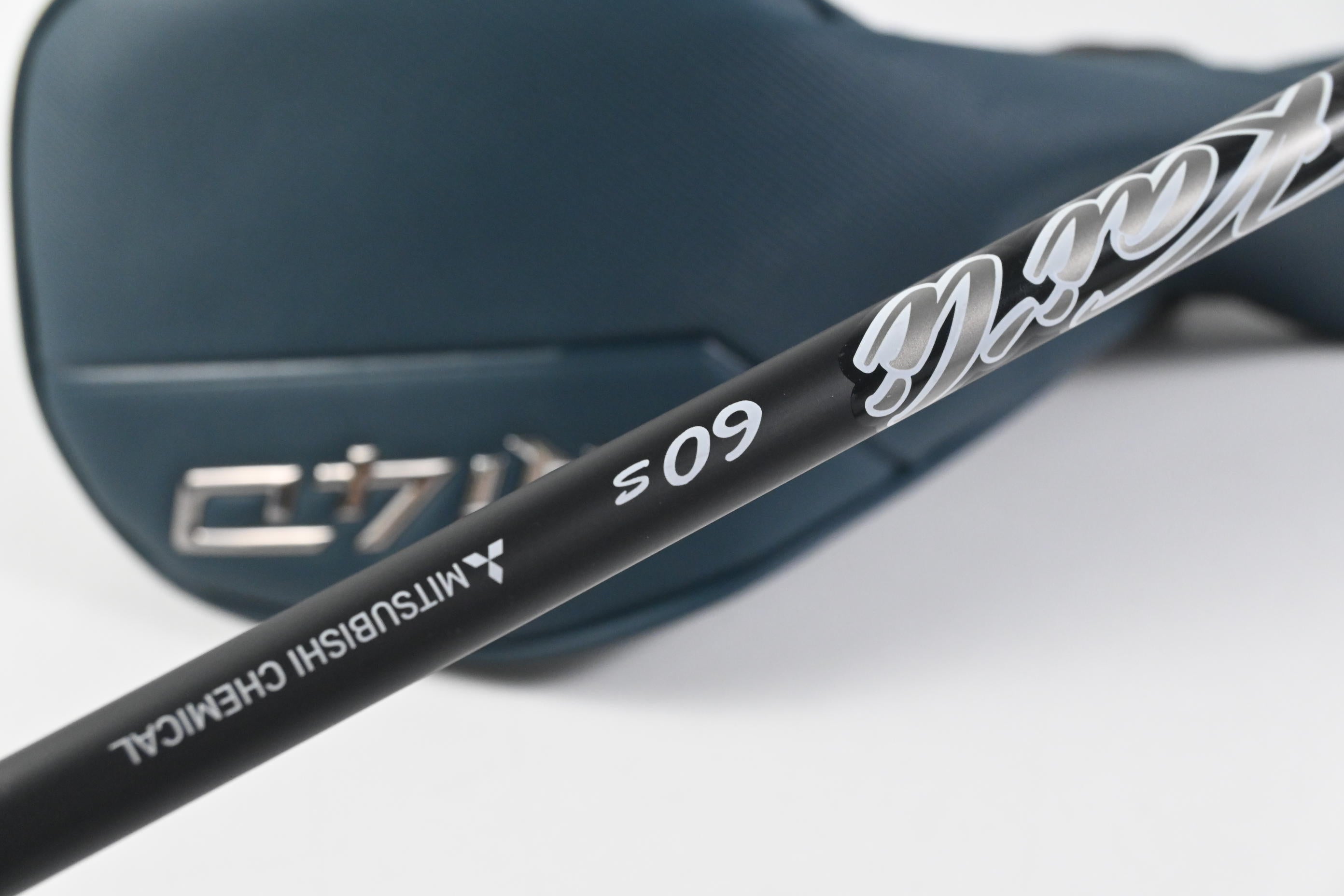 Taylormade Qi4D Driver / 9 Degree / Stiff Flex Kai'li Dark Waves Black 60 Shaft