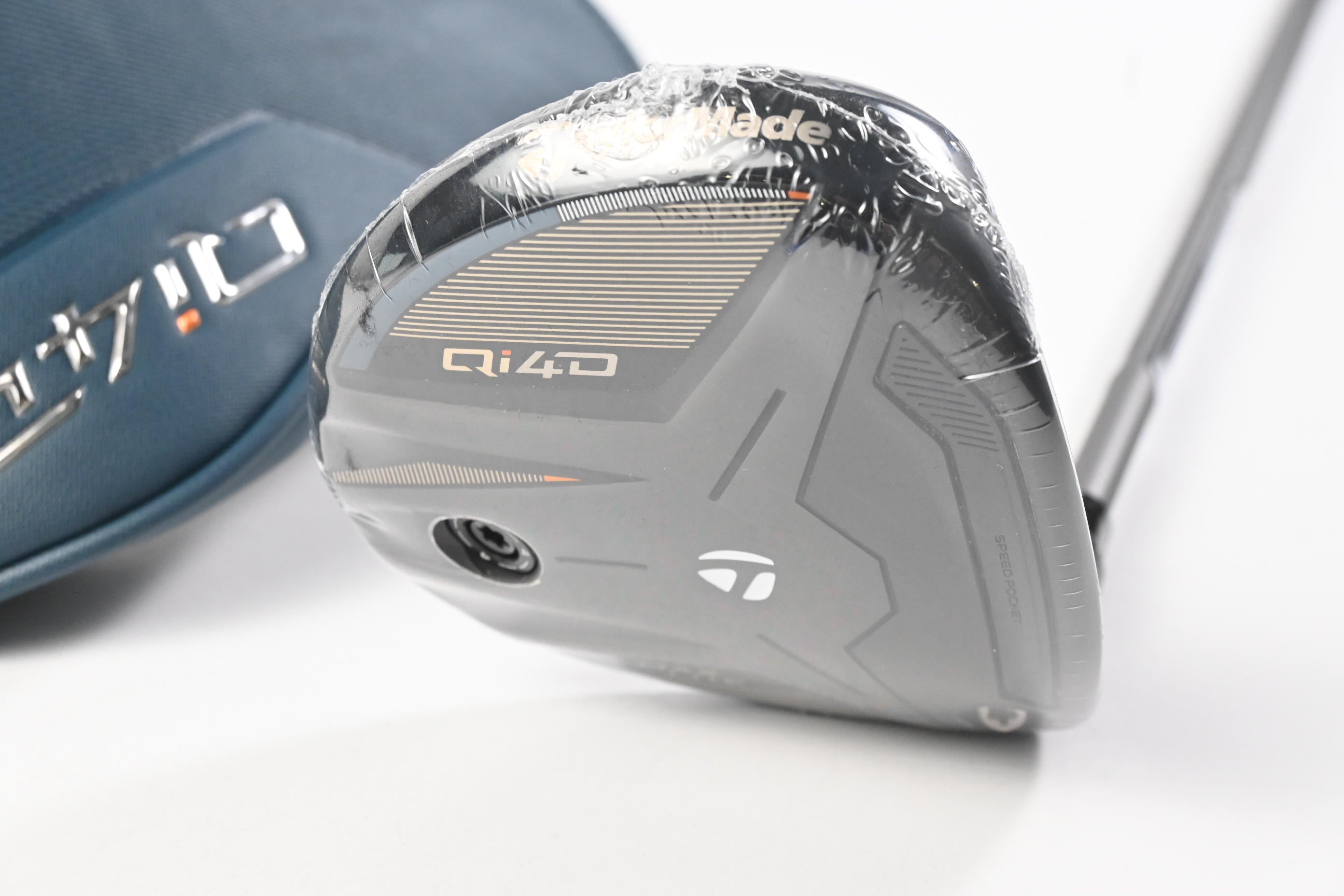 Taylormade Qi4D Max Lite #5 Wood / 18 Degree / Regular Flex Reax 45 Shaft
