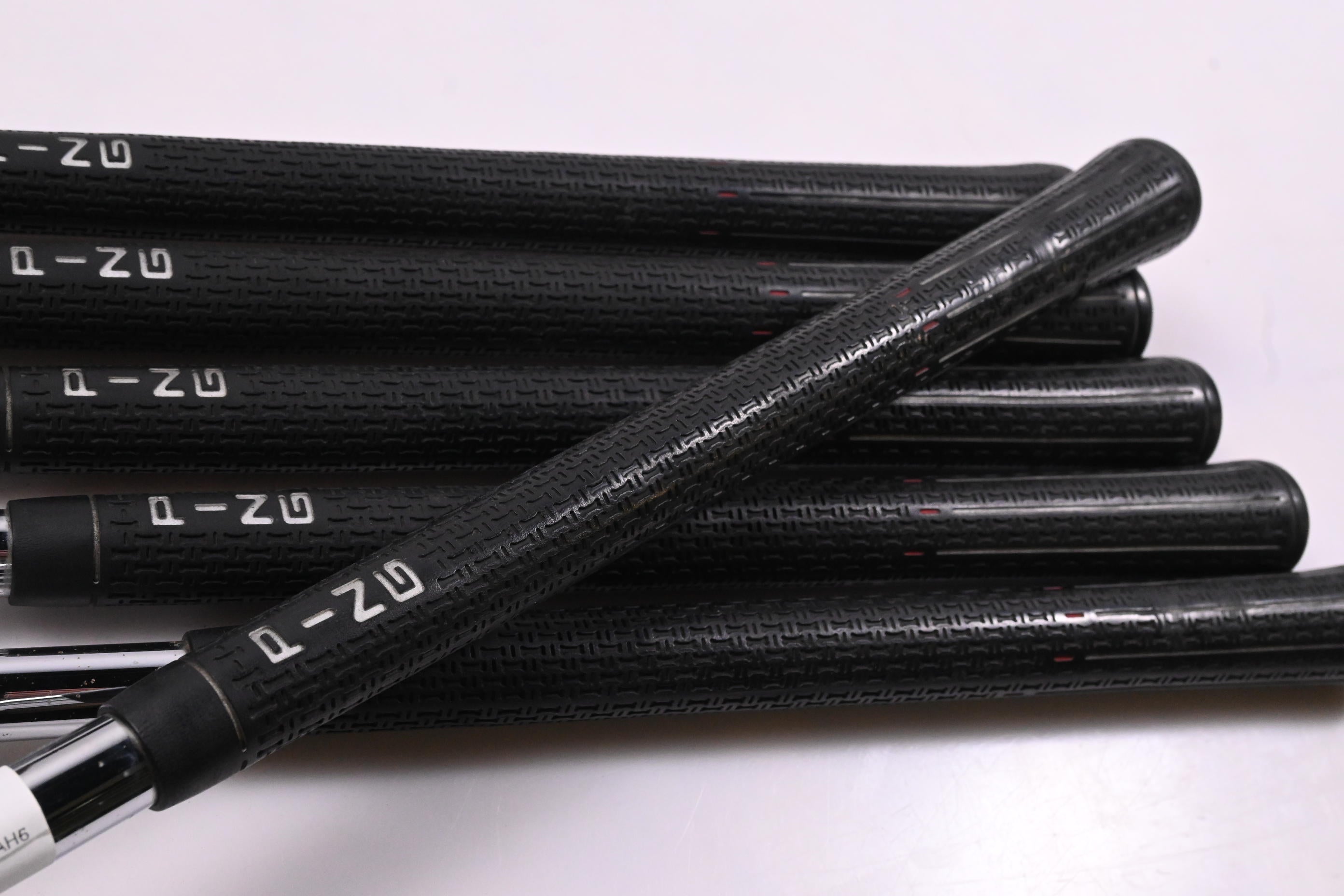 Left Hand Ping i15 Irons / 5-PW / Yellow Dot / Regular Flex Ping AWT Shafts