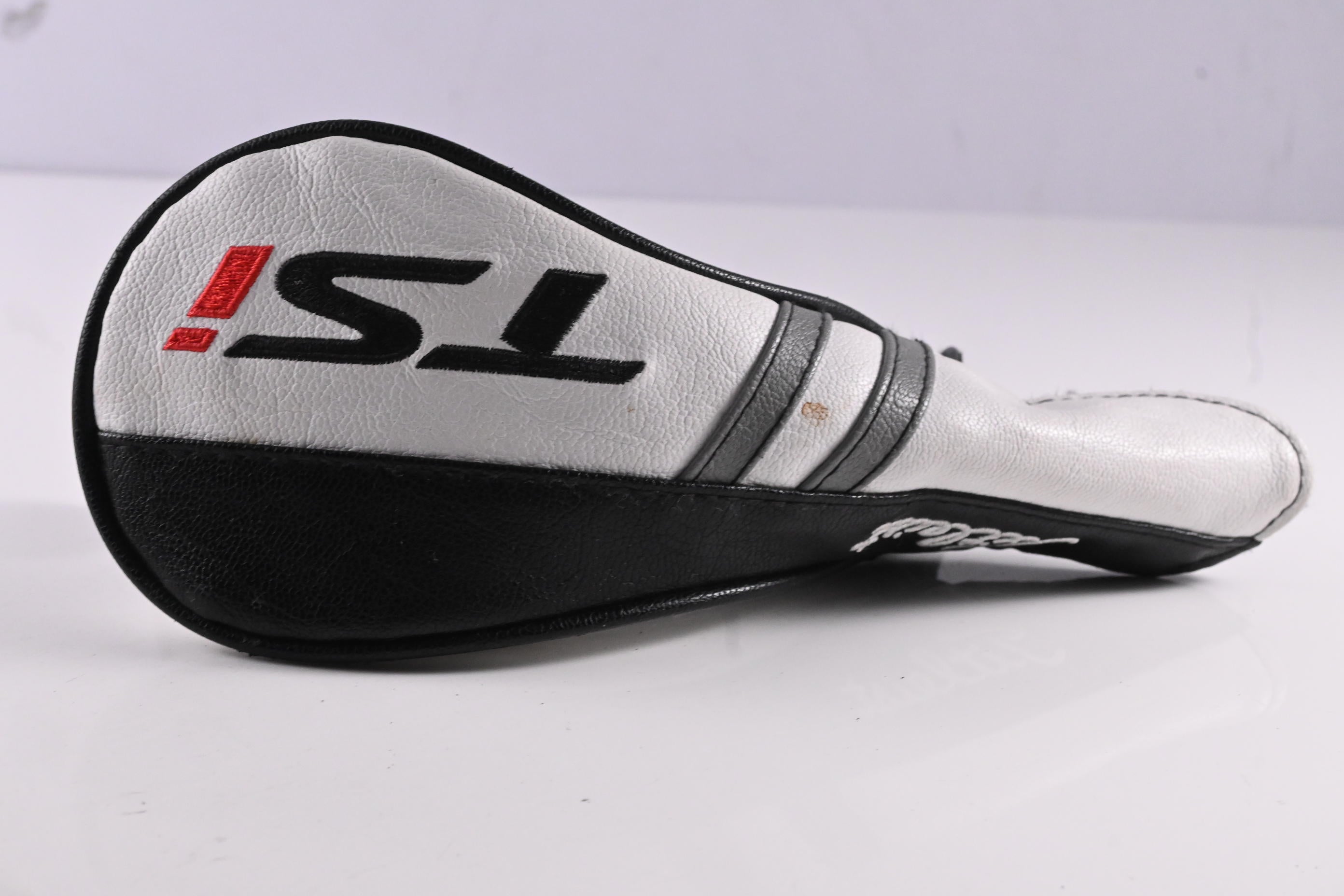 Titleist TSi2 #5 Hybrid / 24 Degree / Regular Flex Kuro Kage Black 55 Shaft