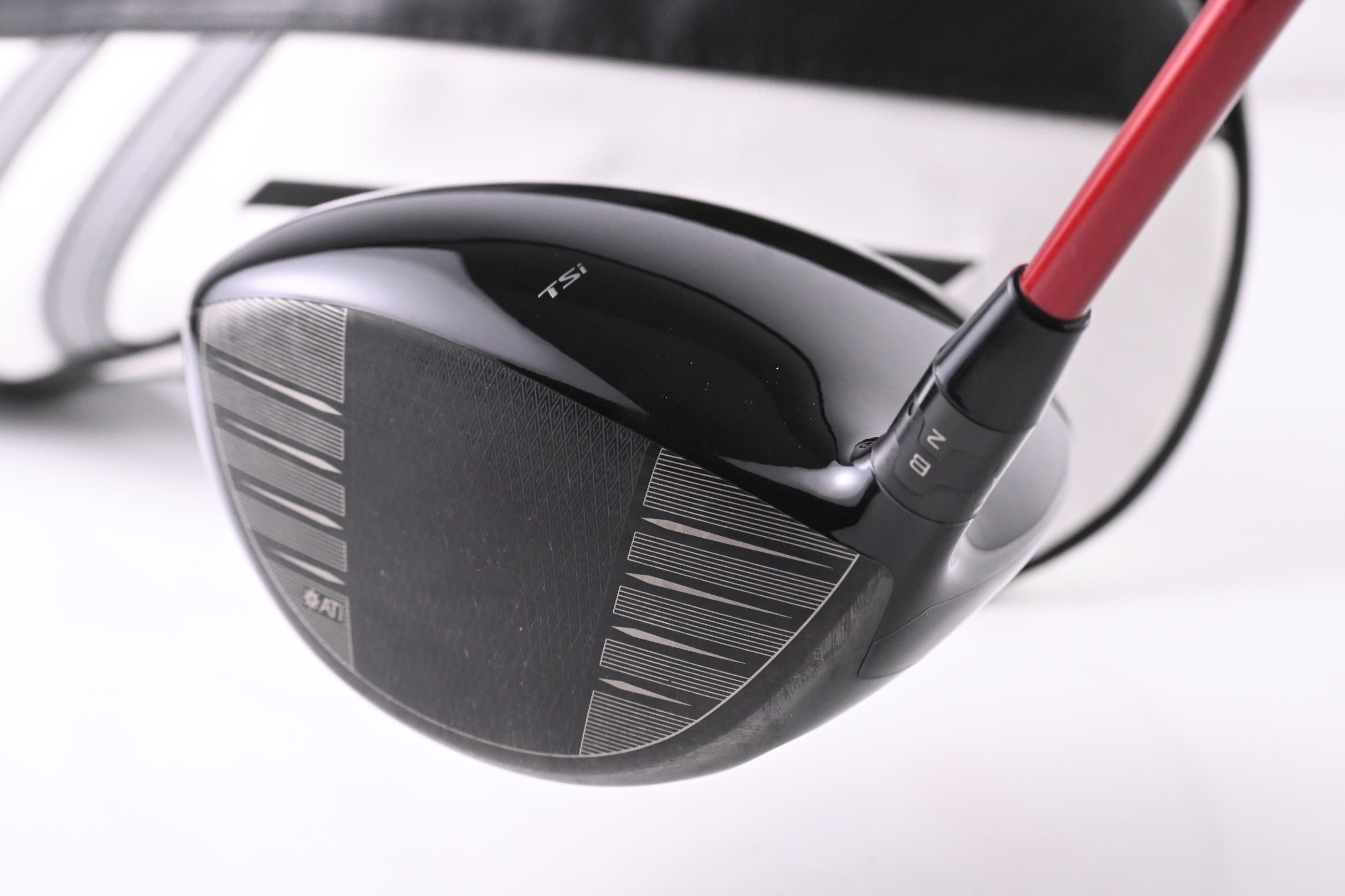 Titleist TSi2 Driver / 10 Degree / Senior Flex Denali Red 50 Shaft
