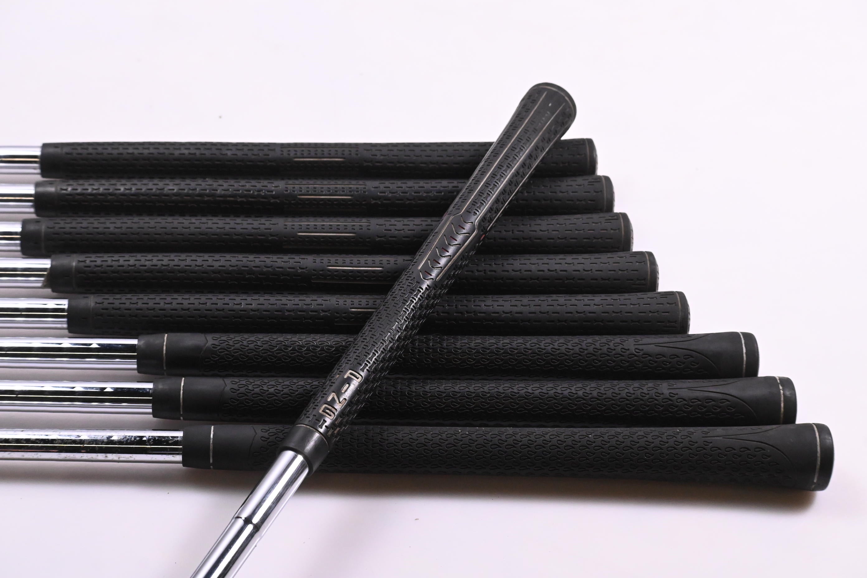 Ping G5 Irons / 3-PW+SW / Red Dot / Regular Flex Ping CFS Shafts