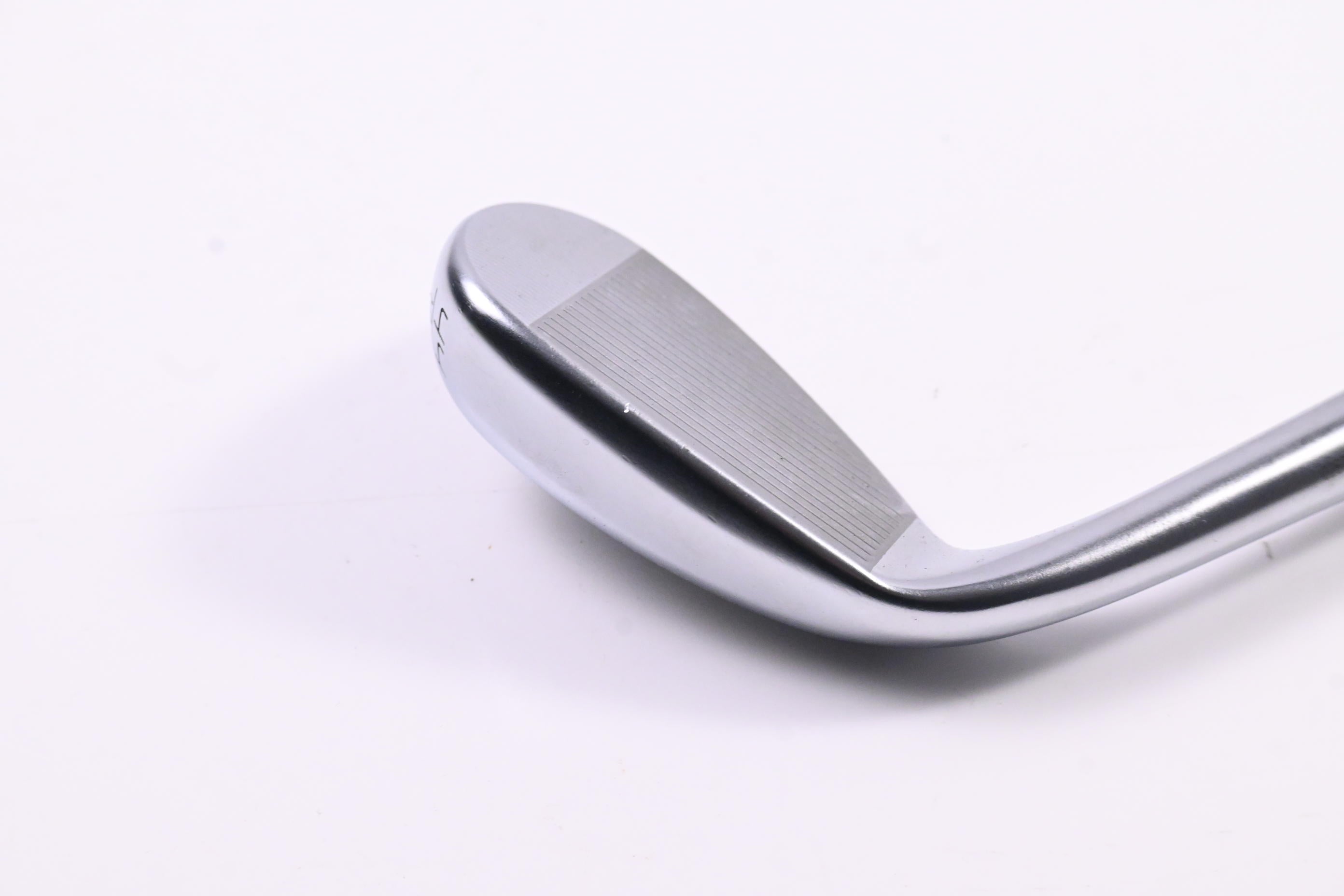 Cleveland CBX 4 Zipcore Pitching Wedge / 44 Degree / Wedge Flex KBS HI-REV 2.0