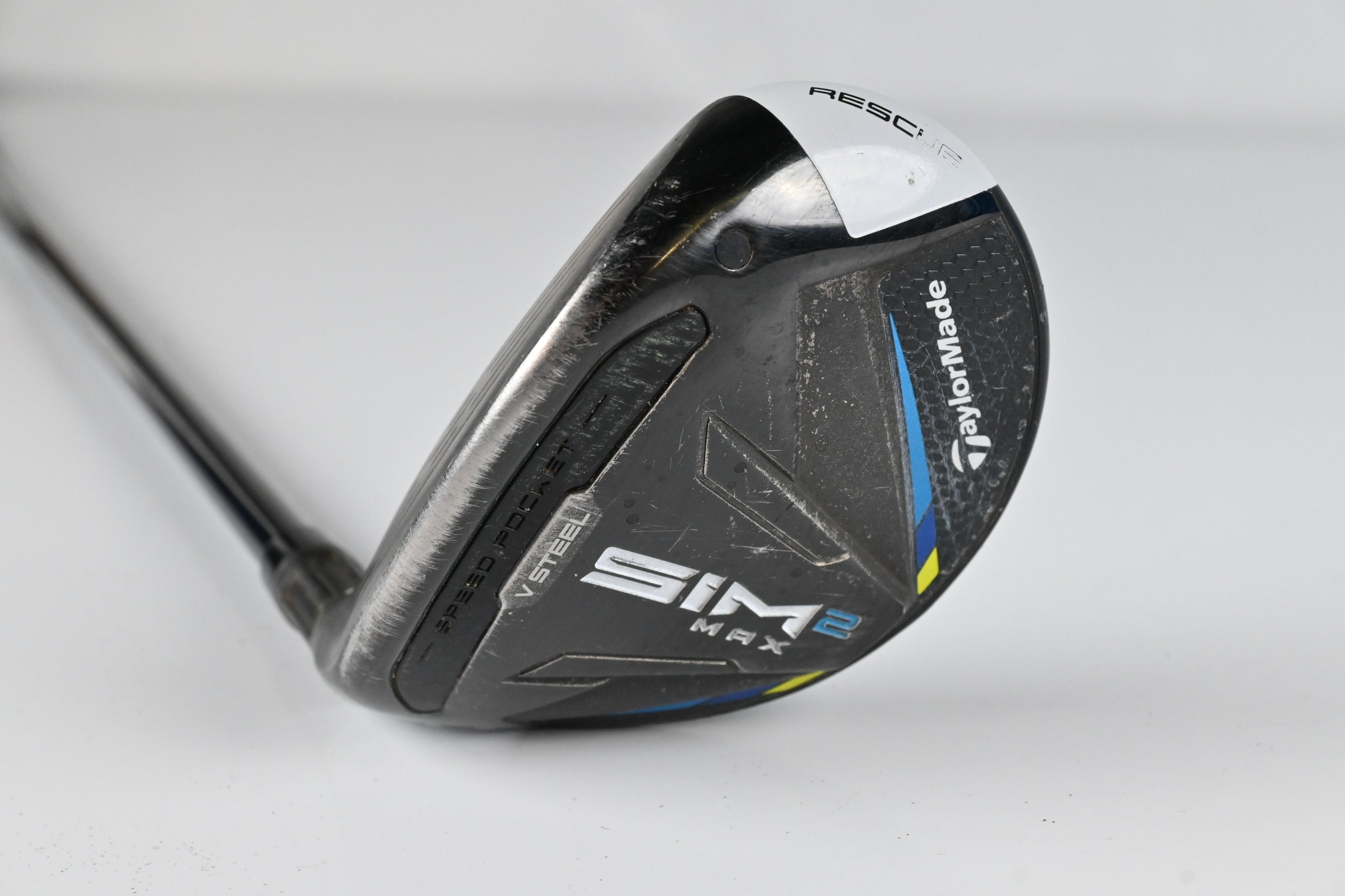 Left Hand Taylormade SIM2 Max #4 Hybrid / 22 Degree / Regular Flex Ventus Blue 6