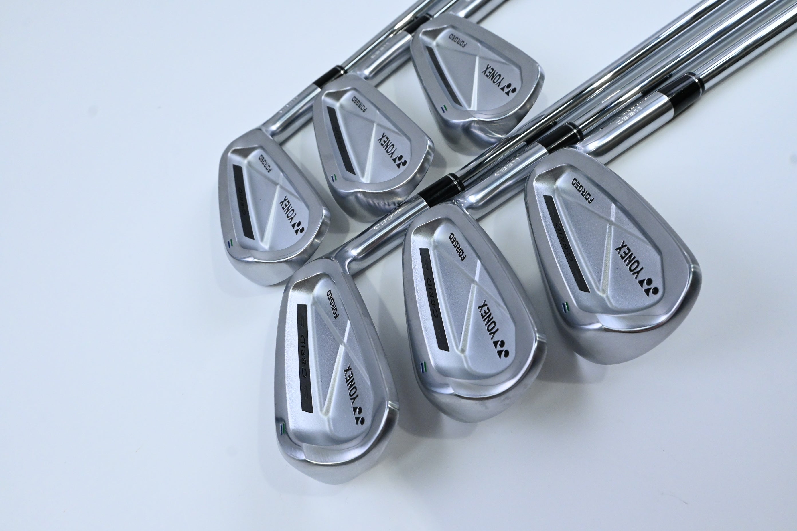 Yonex Ezone CB 501 Irons / 5-PW / Stiff Flex NS Pro Modus3 Tour 105 Shafts