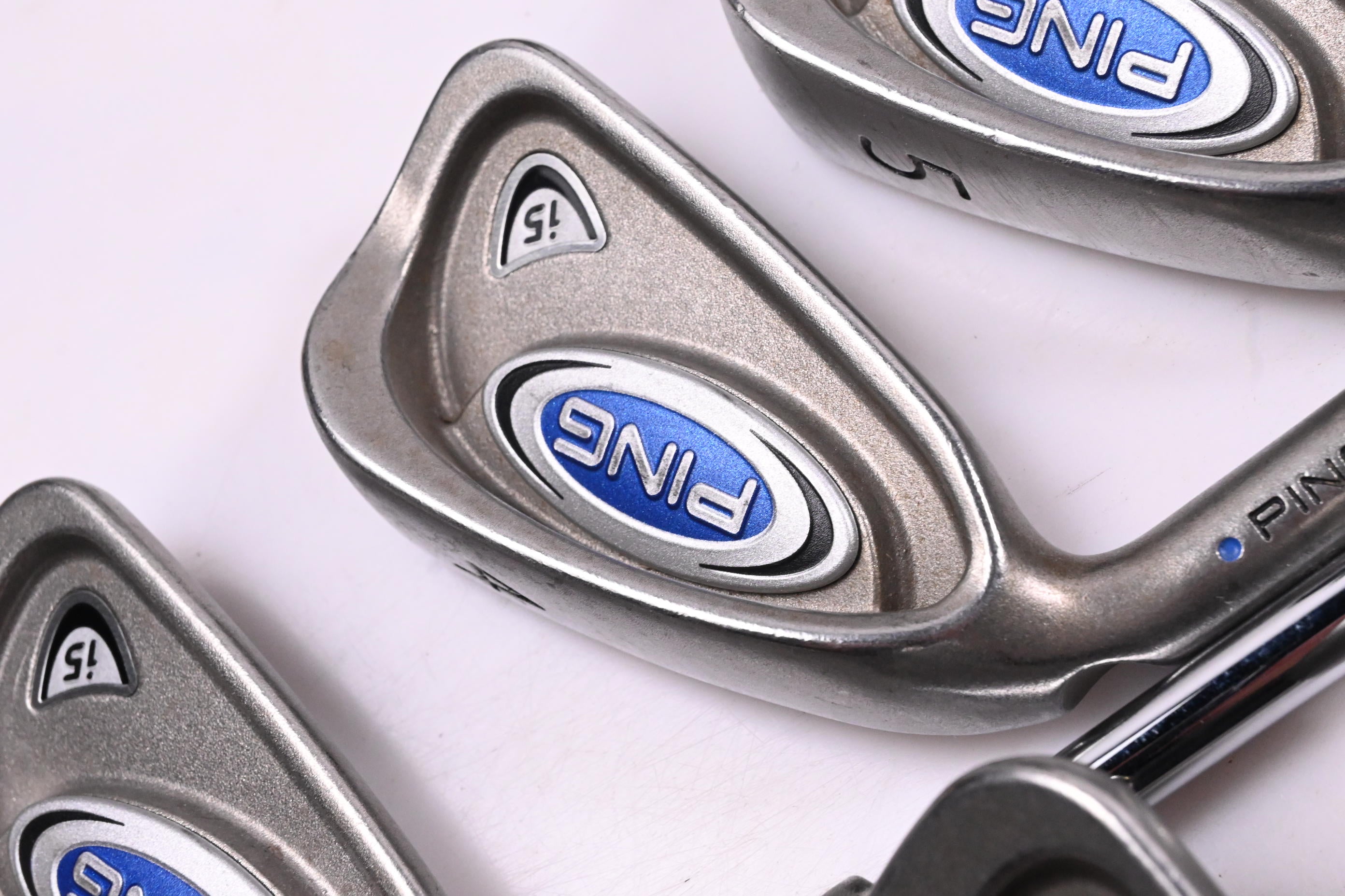 Left Hand Ping i5 Irons / 3-PW+SW / Blue Dot / Stiff Flex Dynamic Gold S400