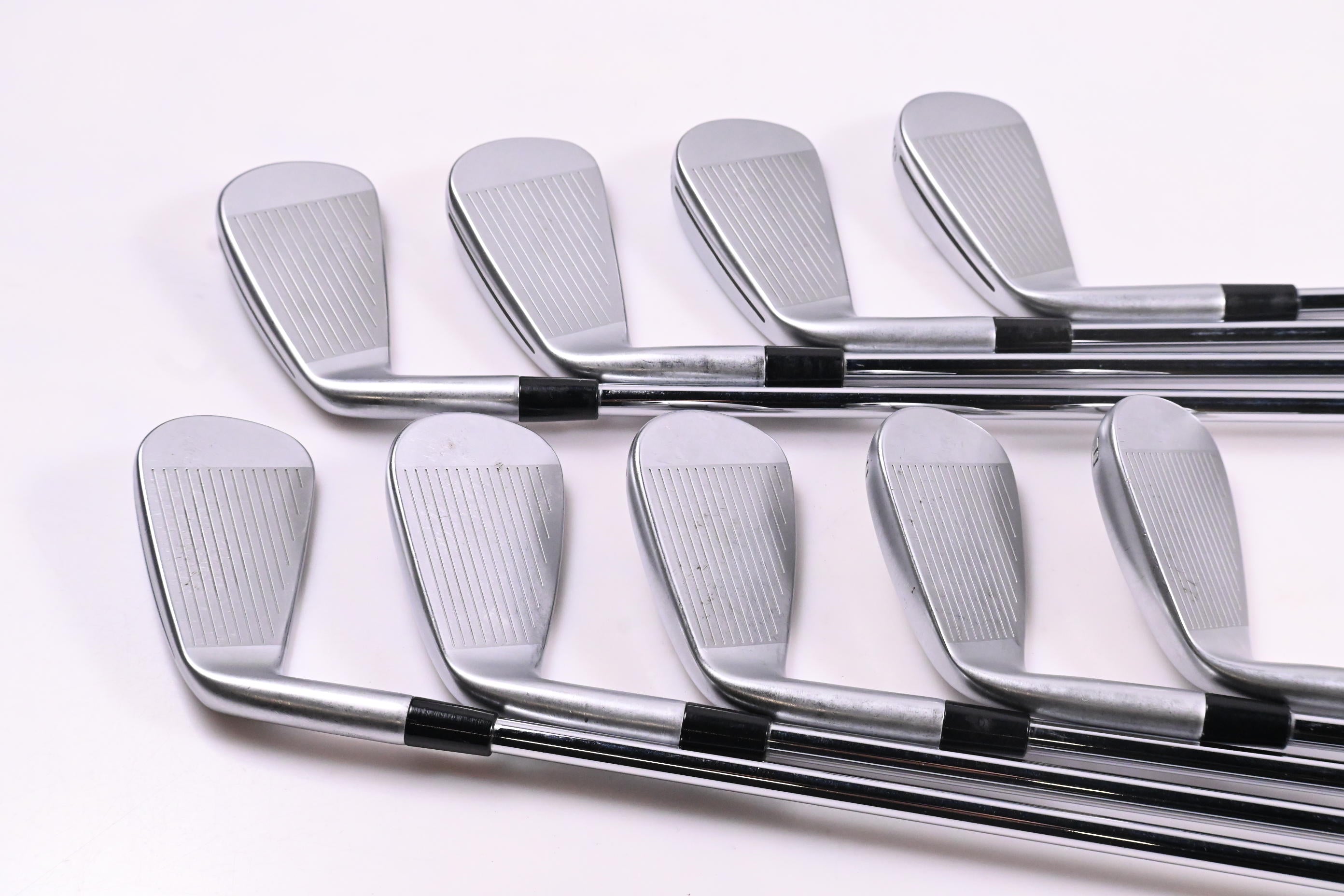 Taylormade P790 2023 Irons / 3-PW+GW / Regular Flex Dynamic Gold 95 Shafts
