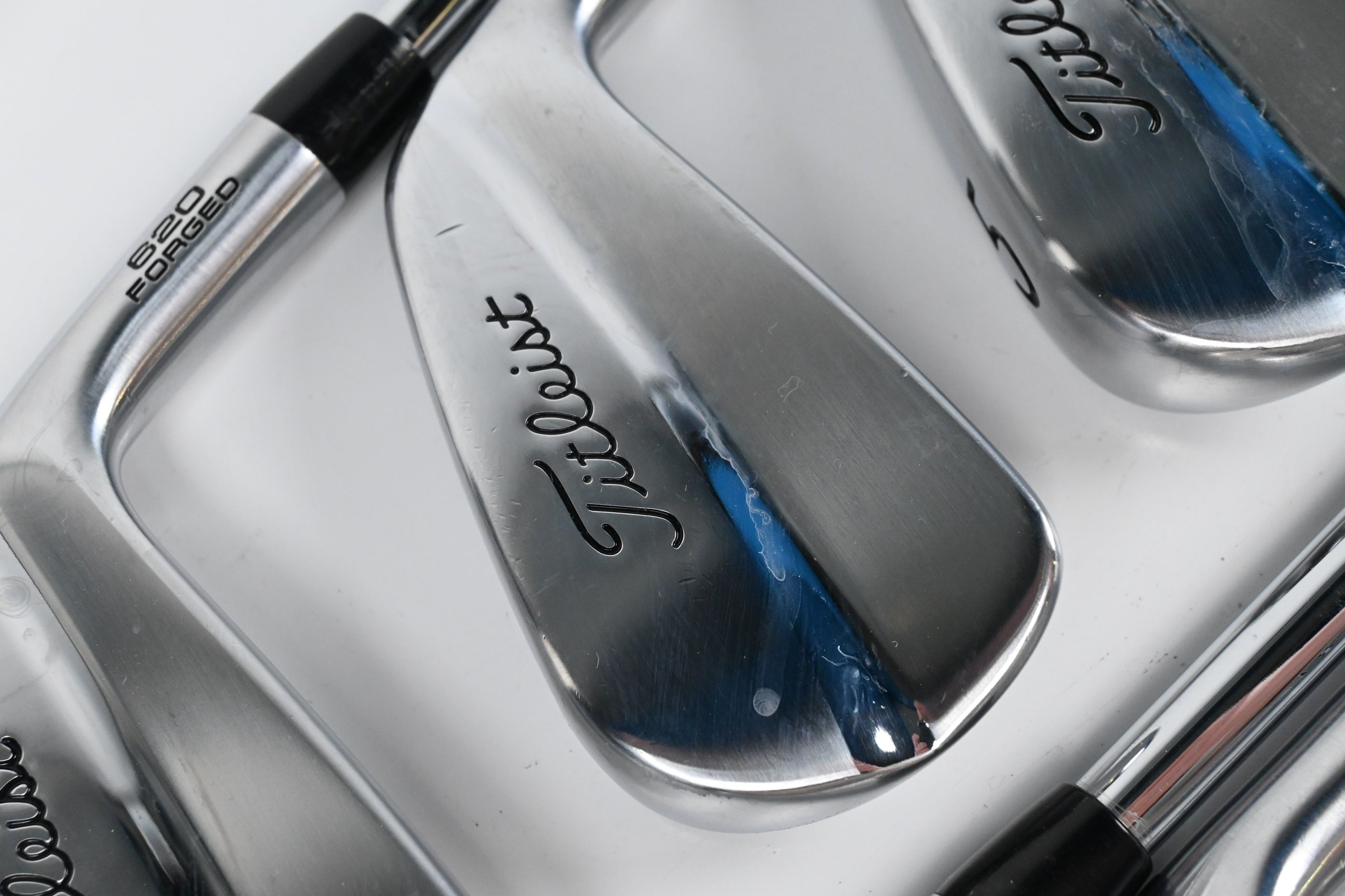 Titleist MB 620 Irons / 3-PW / Stiff Flex Dynamic Gold S300 Shafts