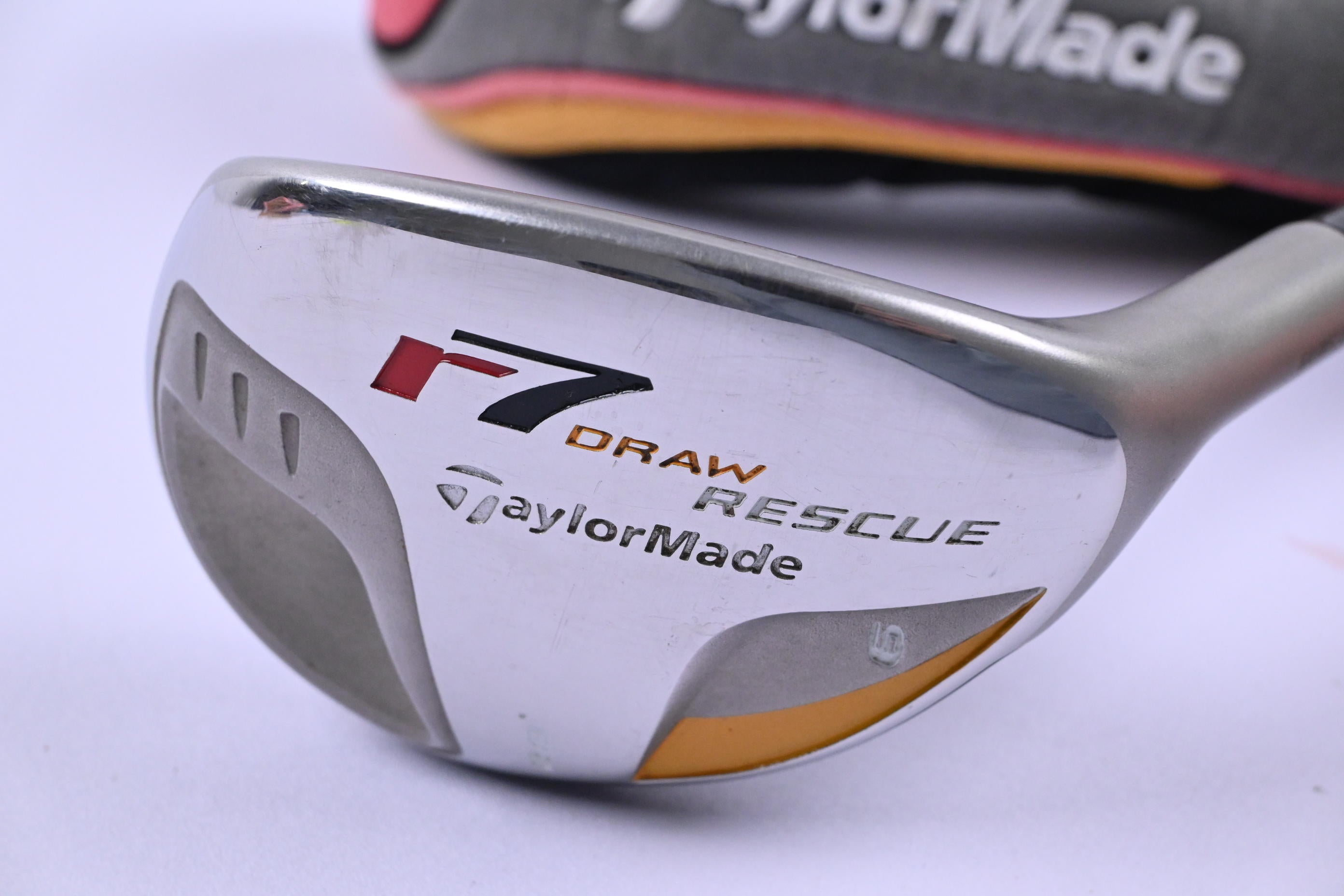 Taylormade R7 Draw #6 Hybrid / 28 Degree / Regular Flex Taylormade T-Step 90
