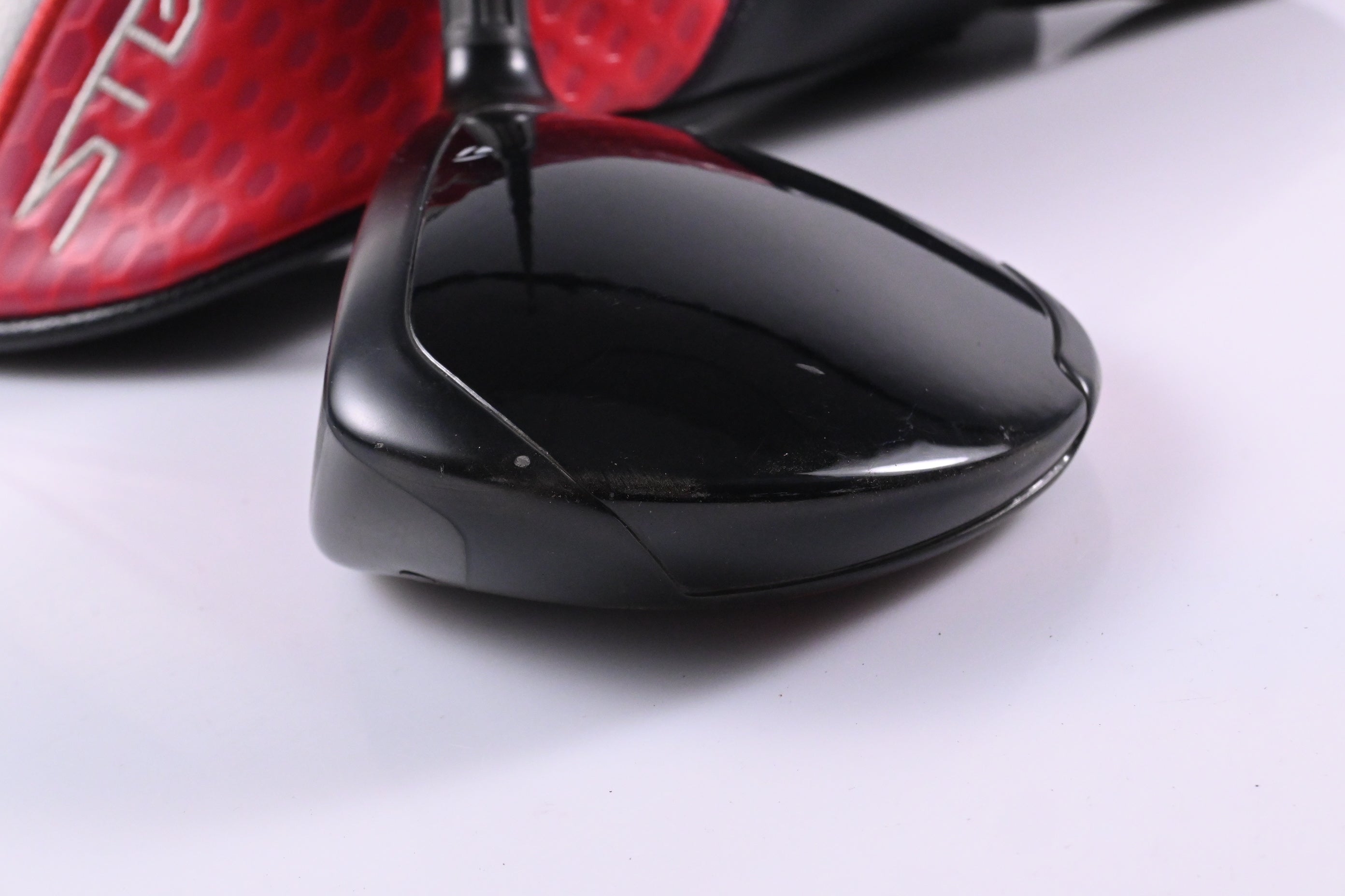 Left Hand Taylormade Stealth 2 #3HL Wood / 16.5 Degree / Regular Flex Ventus Red
