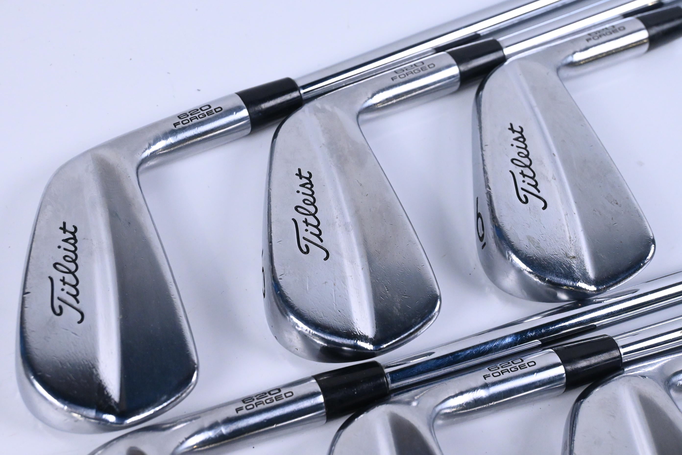 Titleist MB 620 Irons / 4-PW / Stiff Flex Dynamic Gold 120 S300 Shafts