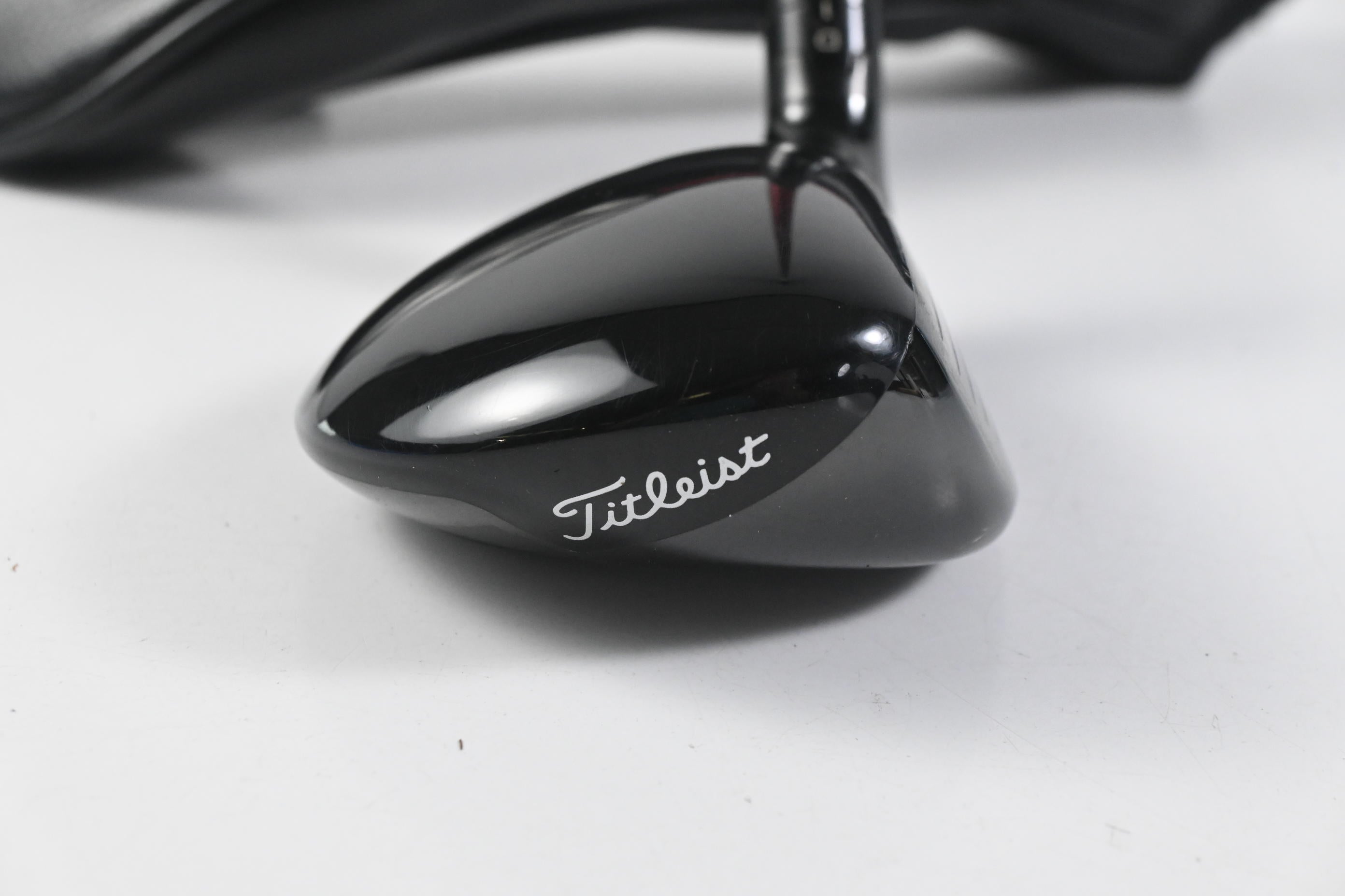 Titleist GT1 #6 Hybrid / 26 Degree / Regular Flex Denali Red 60 Shaft