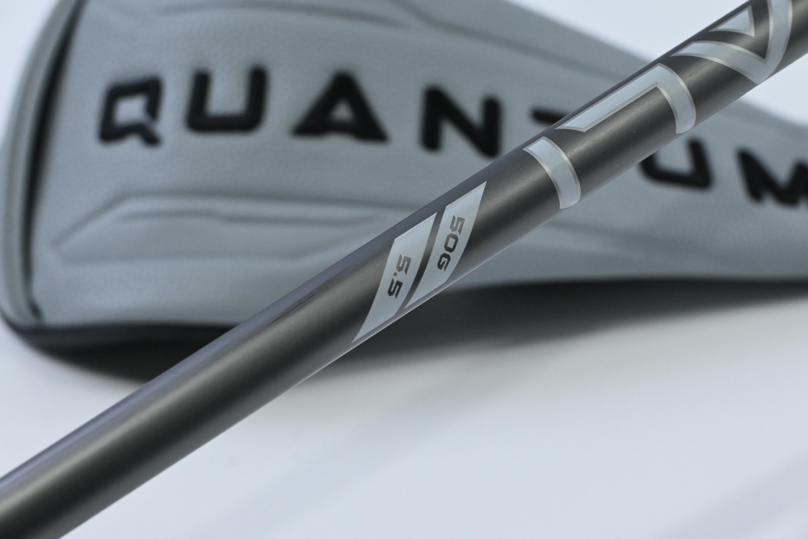 Callaway Quantum Max D Drivers / 10.5 Degree / Regular Flex Denali Frost 50