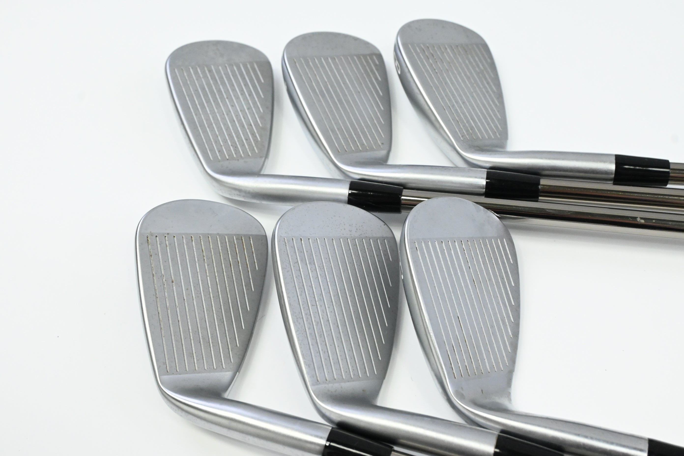 Mizuno JPX 923 Hot Metal Irons / 6-PW+GW / Regular Flex UST Recoil ESX 460