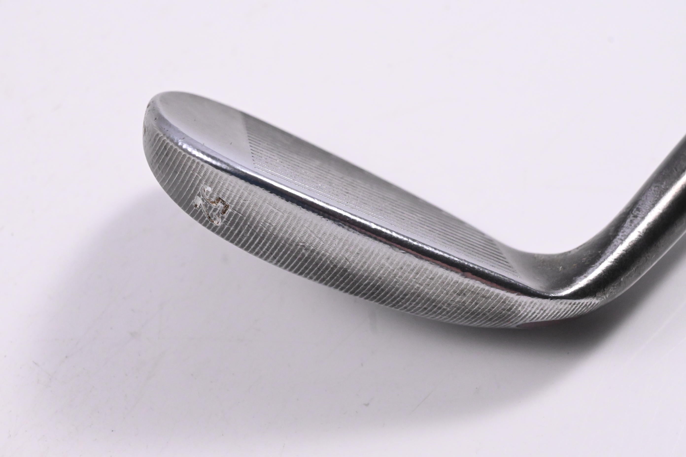 Taylormade Milled Grind Gap Wedge / 52 Degree / Wedge Flex Dynamic Gold Shaft