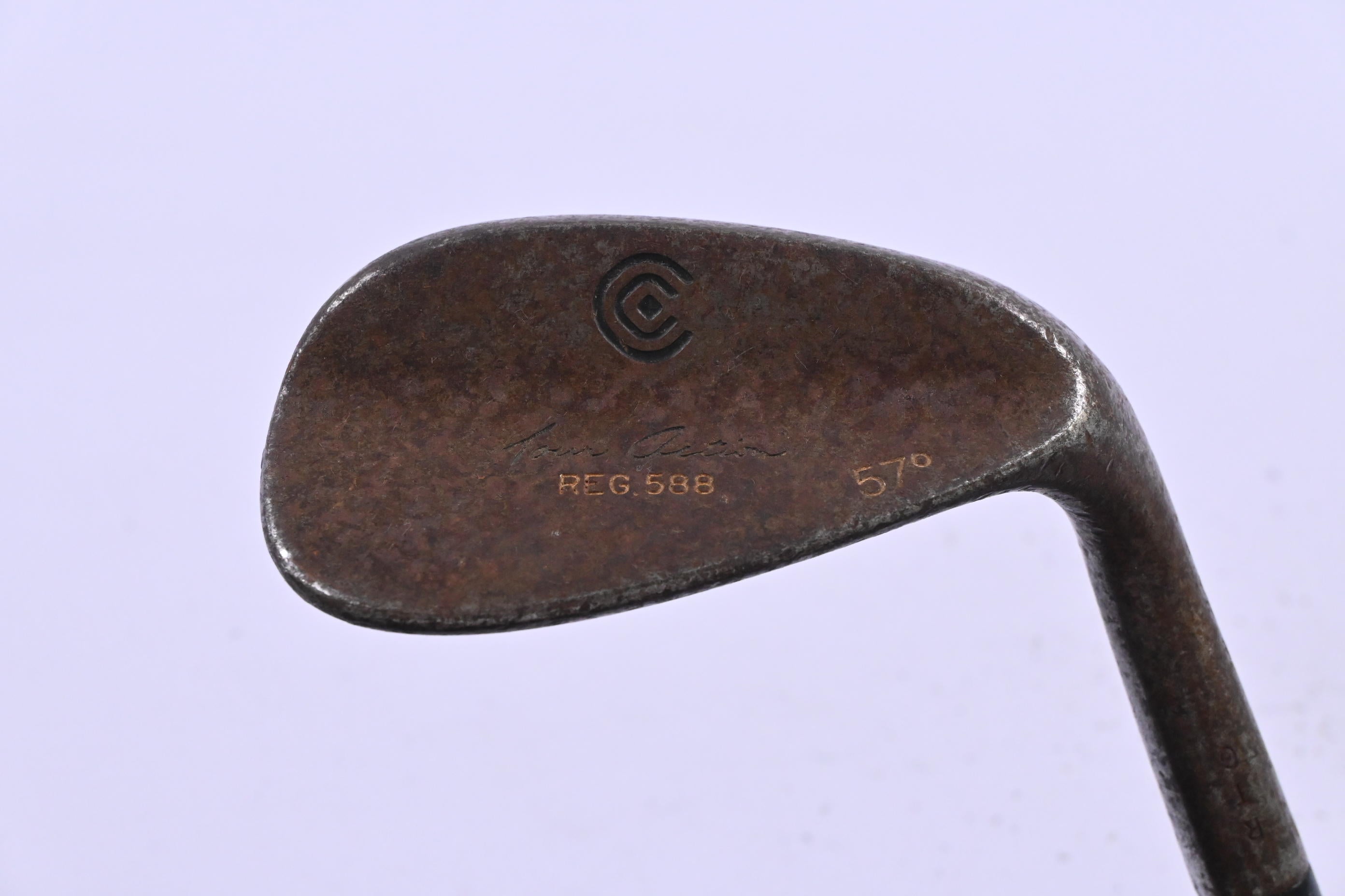 Cleveland 588 Original Sand Wedge / 57 Degree / Wedge Flex Dynamic Gold