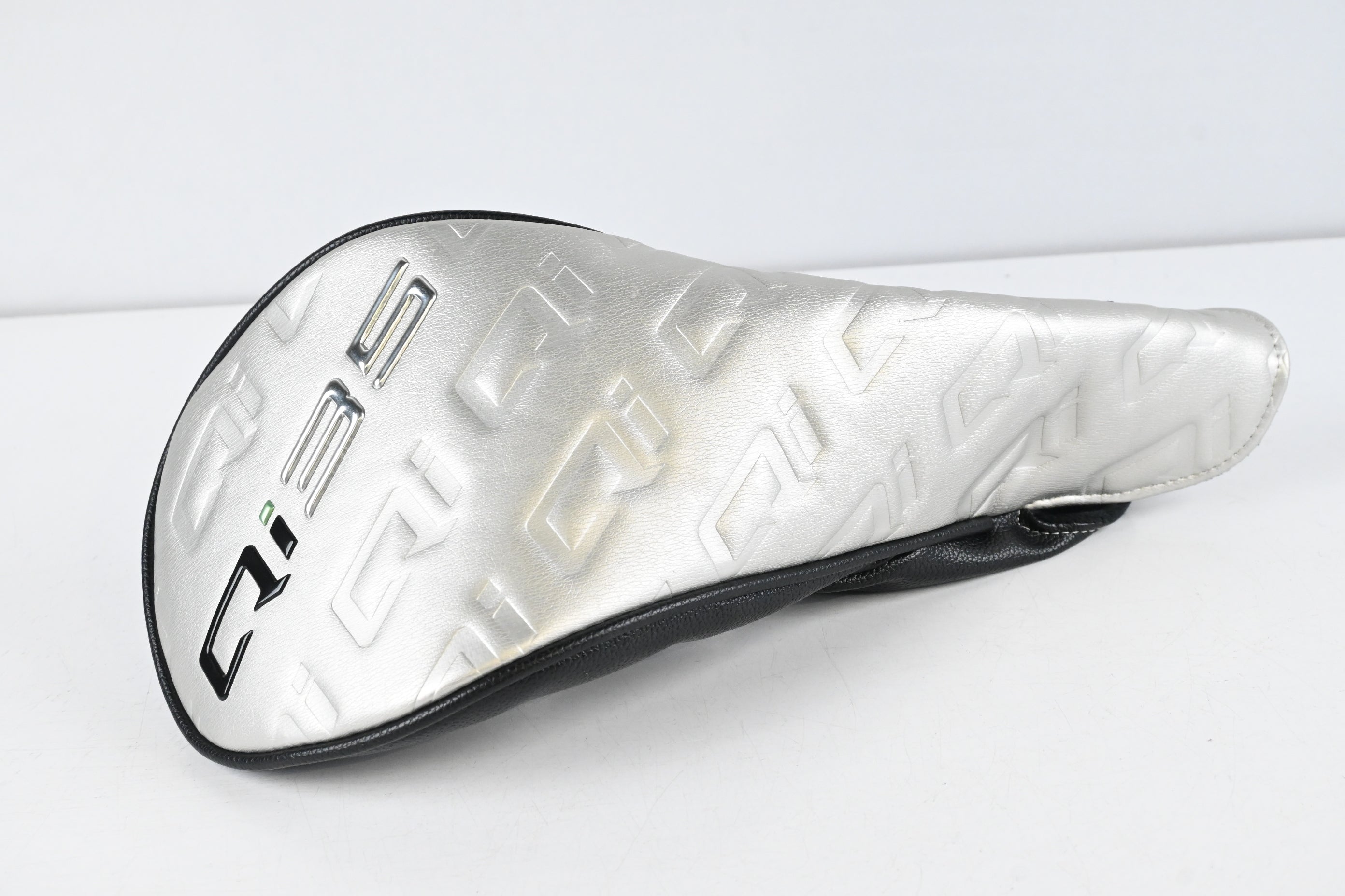 Taylormade Qi35 Max Lite Driver / 10.5 Degree / Regular Flex Ventus Blue 5 Shaft