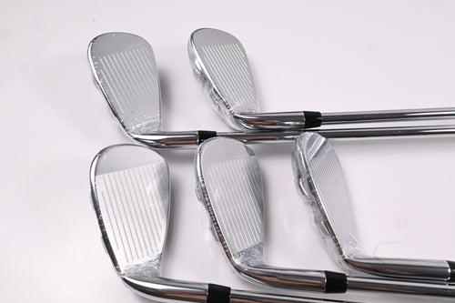 Cobra T-Rail 2023 Hybrid Irons / 7-PW+SW / Regular Flex KBS Tour 90 Shafts
