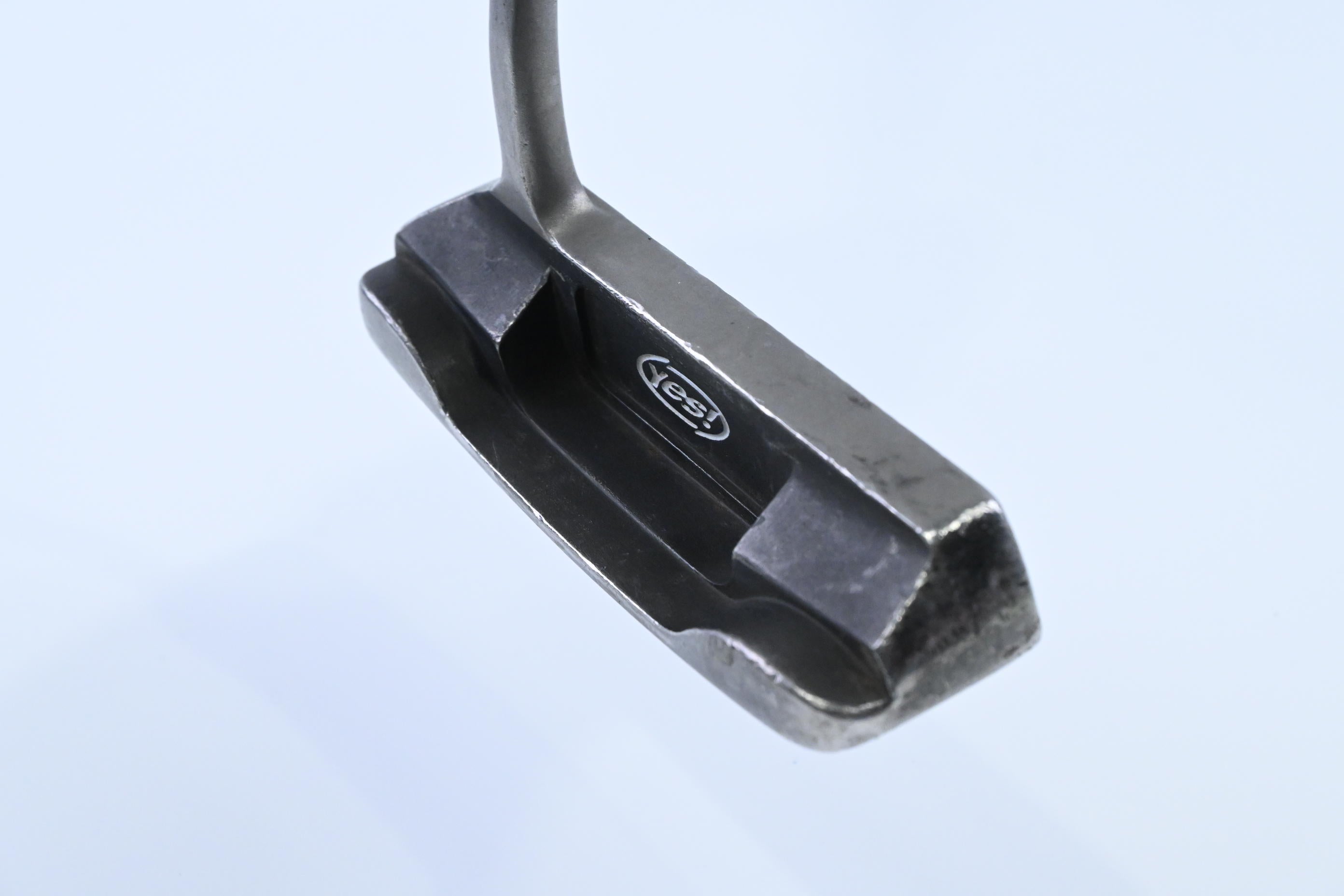 Yes! C-Groove Tracy II Putter / 33 Inch