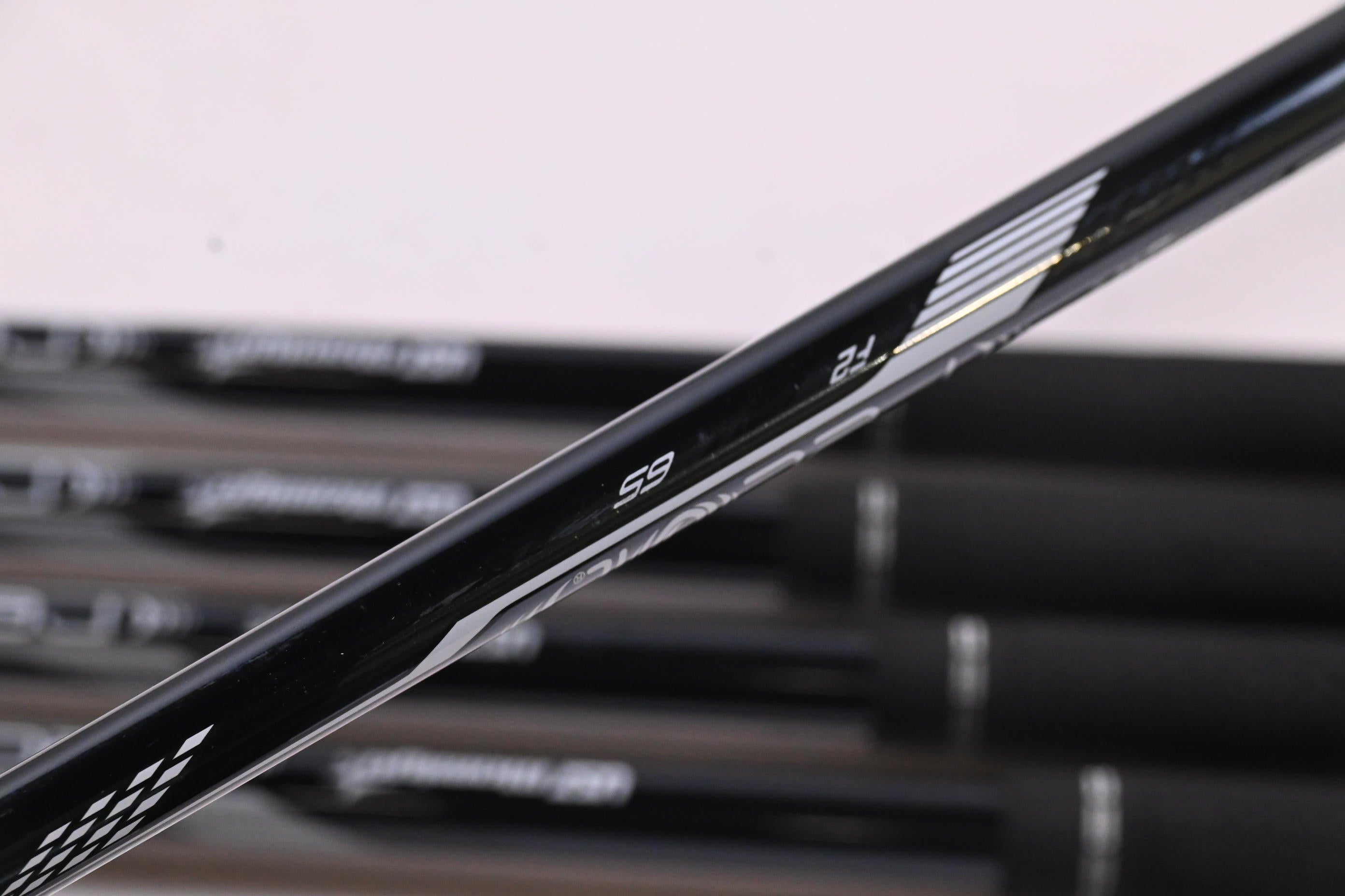 Ping i530 Irons / 7-PW+GW / Black Dot / Senior Flex UST Recoil Dart 65 Shafts