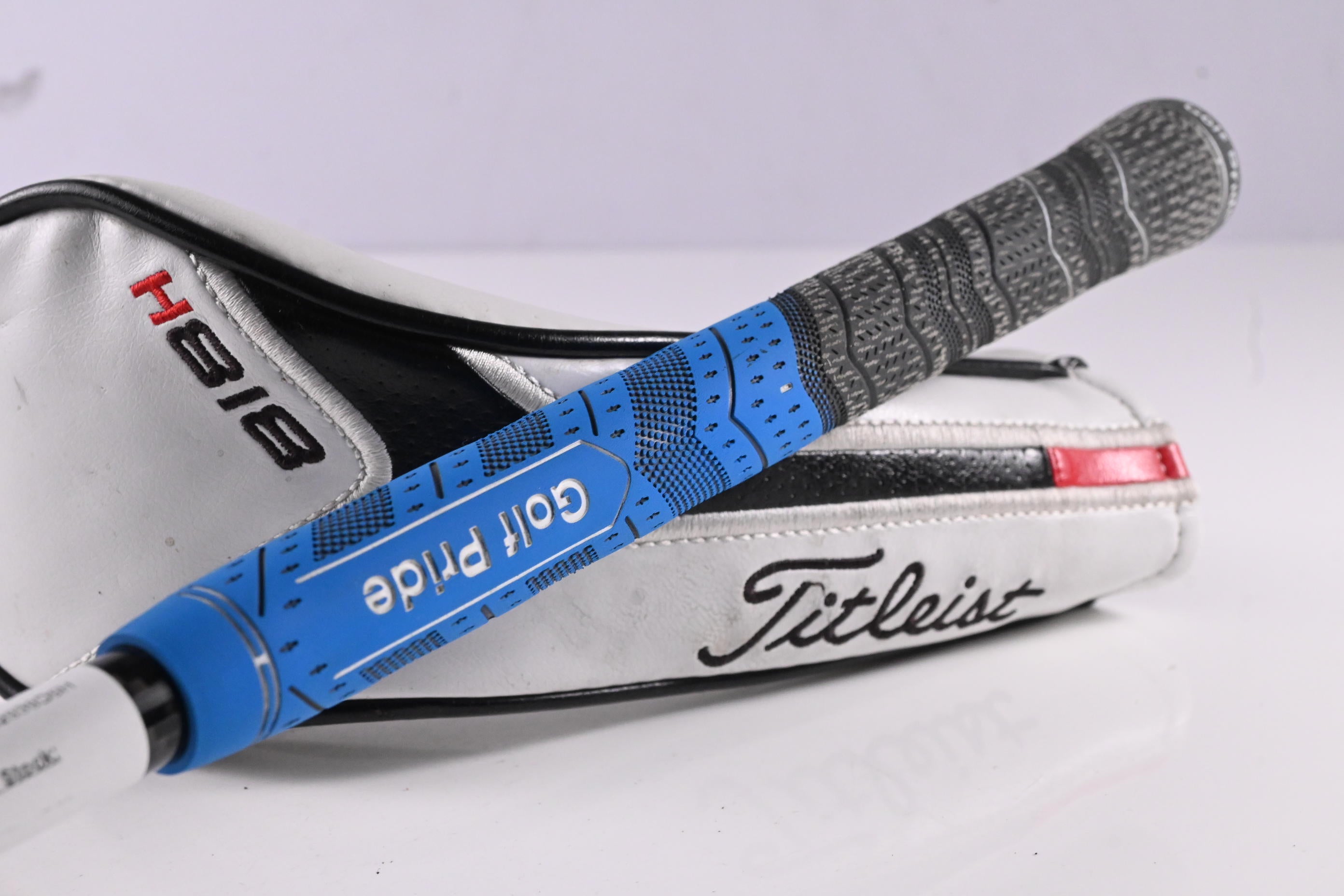 Titleist 818 H1 #4 Hybrid / 23 Degree / Stiff Flex Tensei CK Blue 70 Shaft