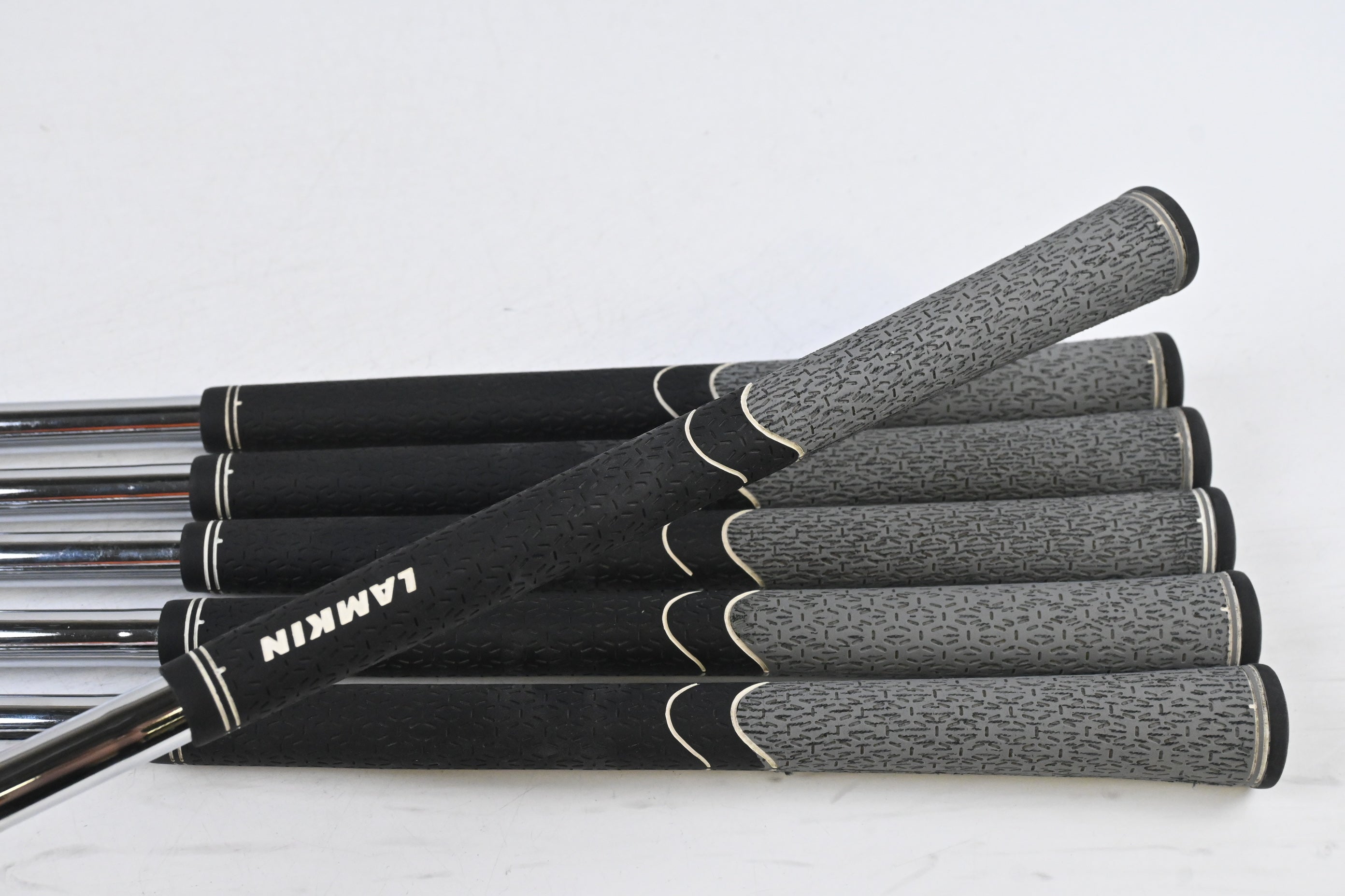 Mizuno JPX 923 Hot Metal Pro Irons / 5-PW / Regular Flex KBS $-Taper Lite 95