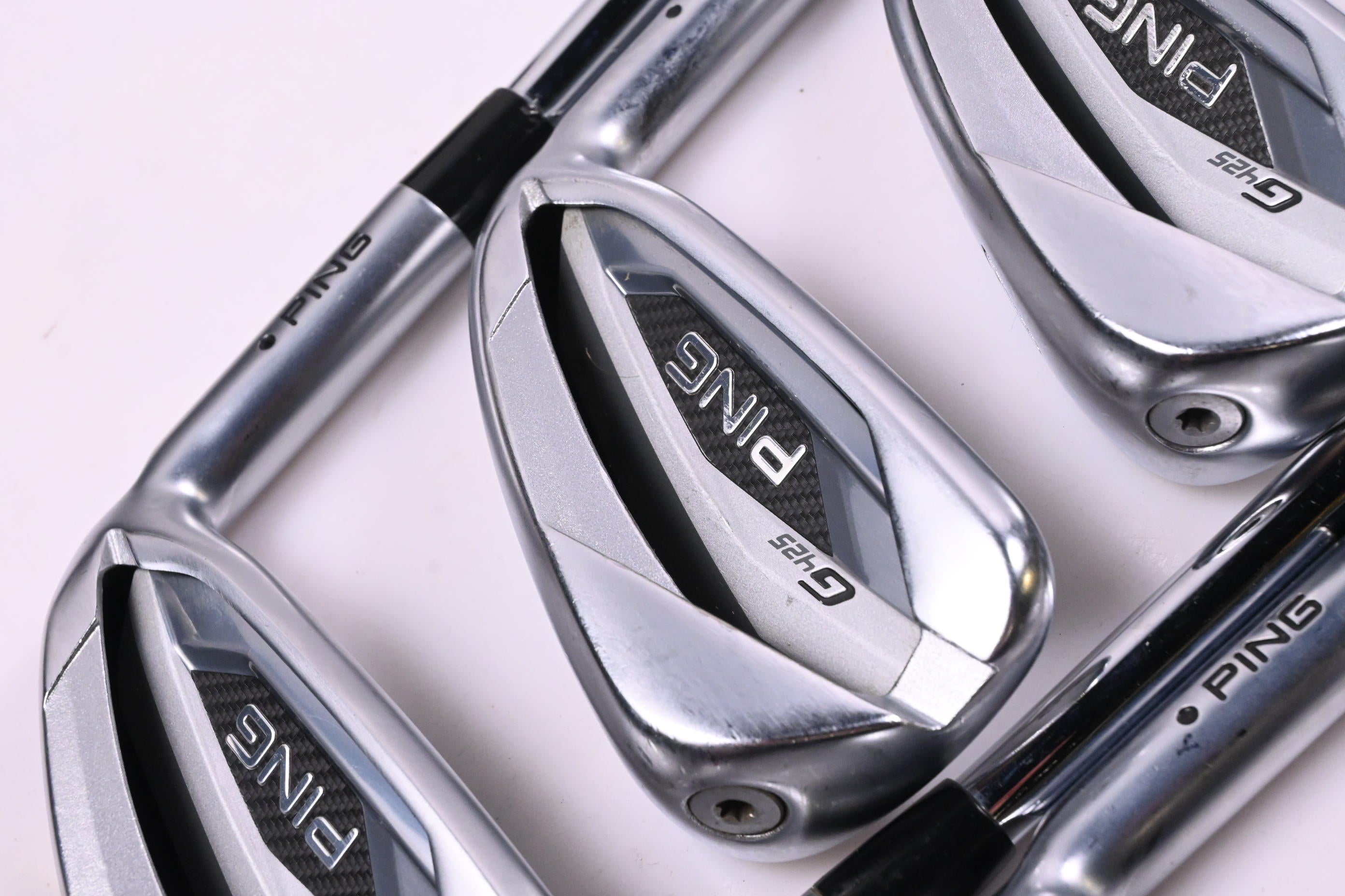 Ping G425 Irons / 5-PW / Black Dot / Stiff Flex N.S.Pro Modus³ Tour 105 Shafts