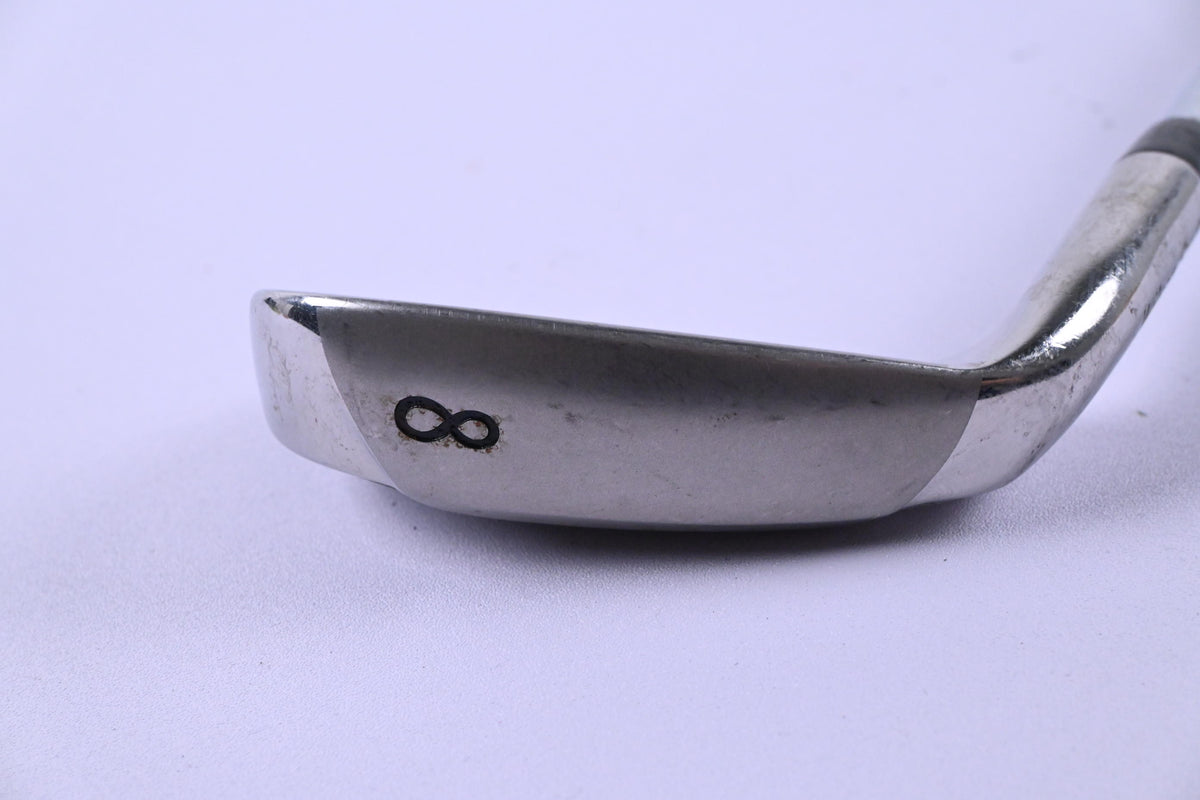 Wilson D100 #8 Iron / Uniflex Wilson Superlite 85 Shaft