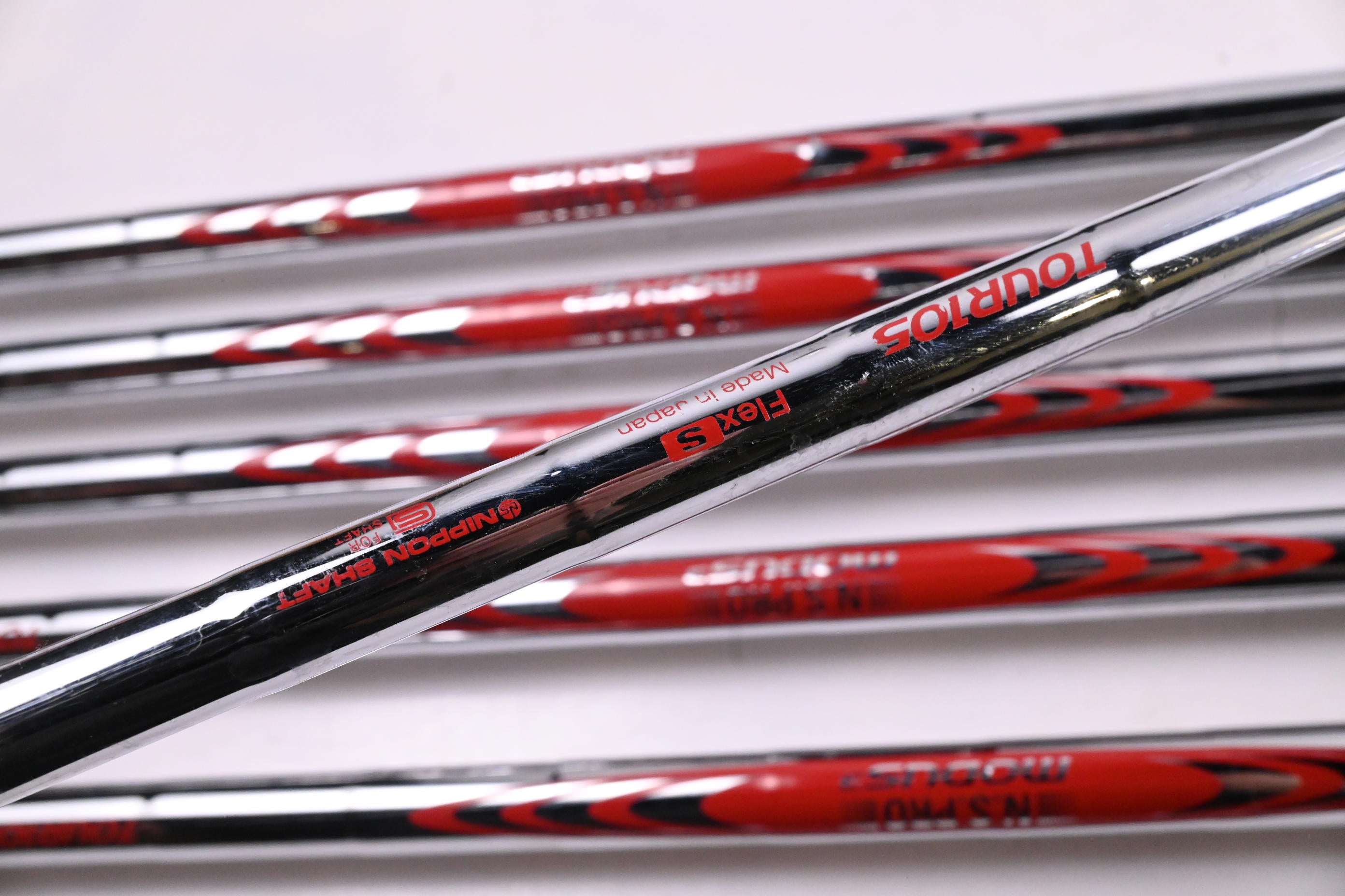 Ping G425 Irons / 5-PW / Black Dot / Stiff Flex N.S.Pro Modus³ Tour 105 Shafts