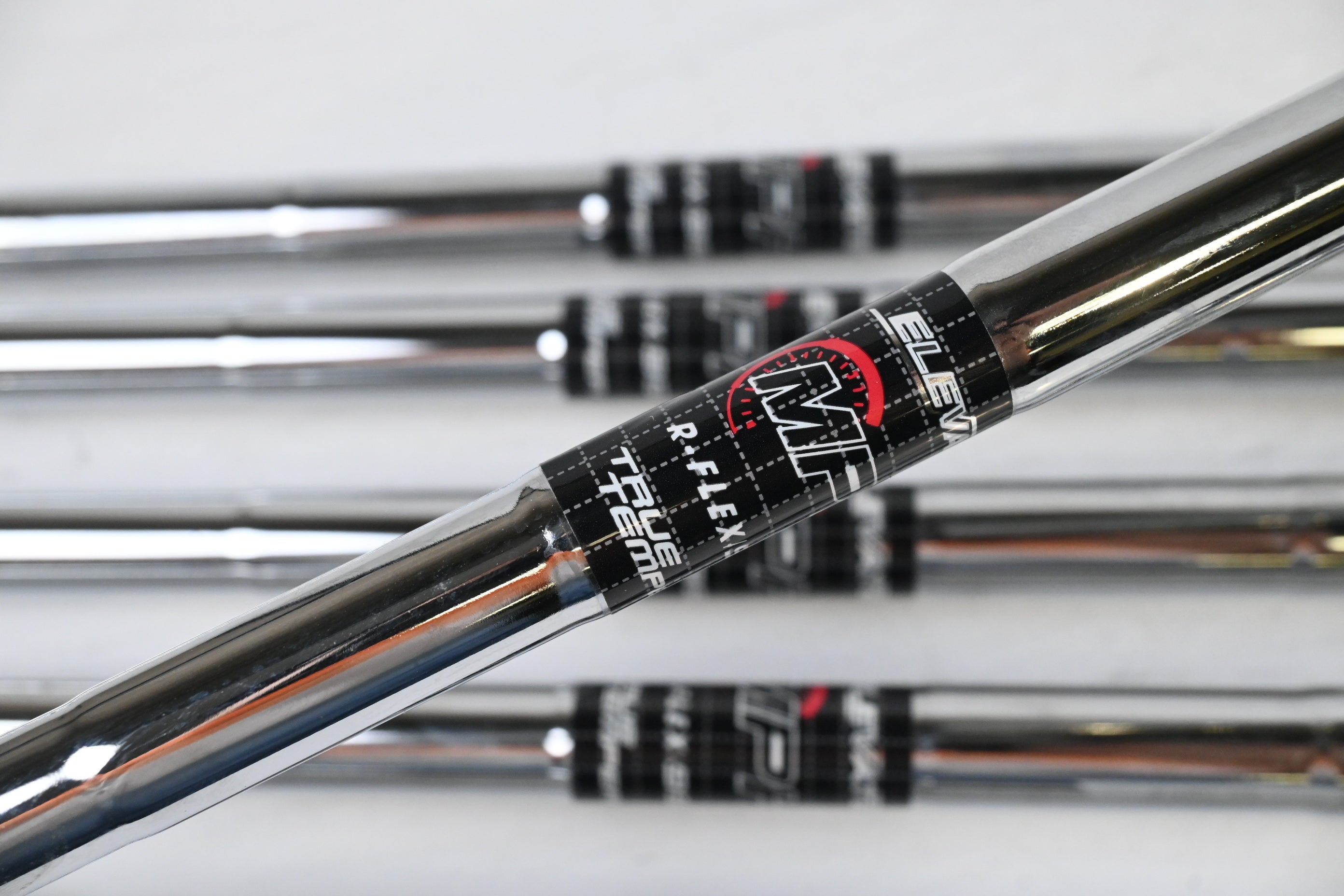 Callaway Rogue ST Max Irons / 5-PW / Regular Flex Elevate MPH 95 Shafts