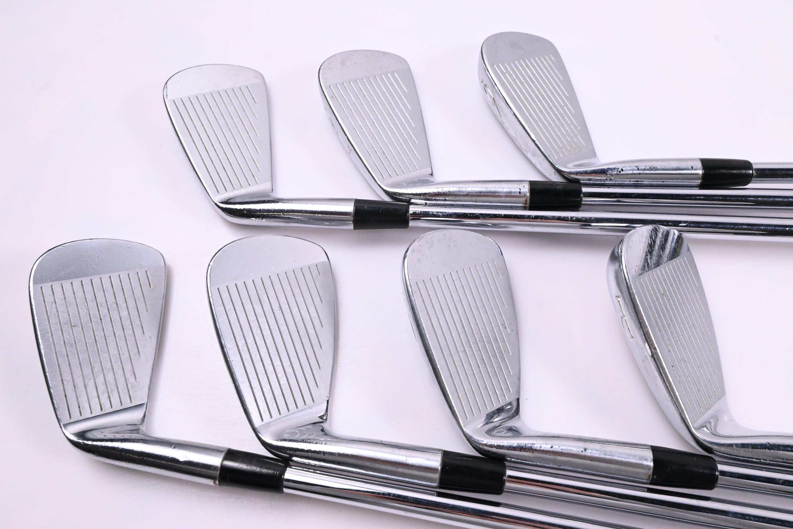 Titleist 695CB Irons / 4-PW / Regular Flex Titleist Steel Shafts