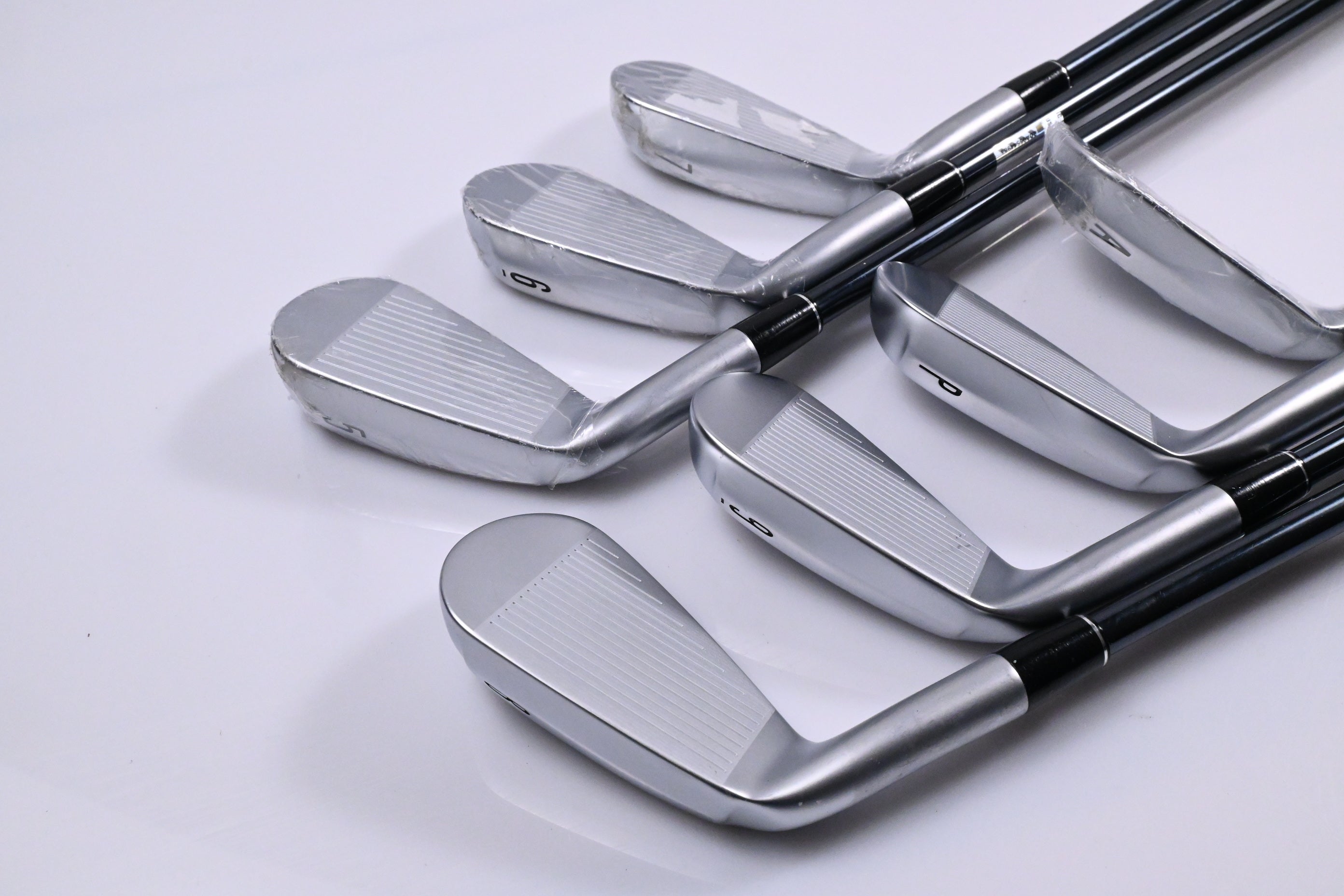Srixon ZXi4 Irons / 5-PW+GW / Senior Flex UST Mamiya Recoil Dart 65 Shafts