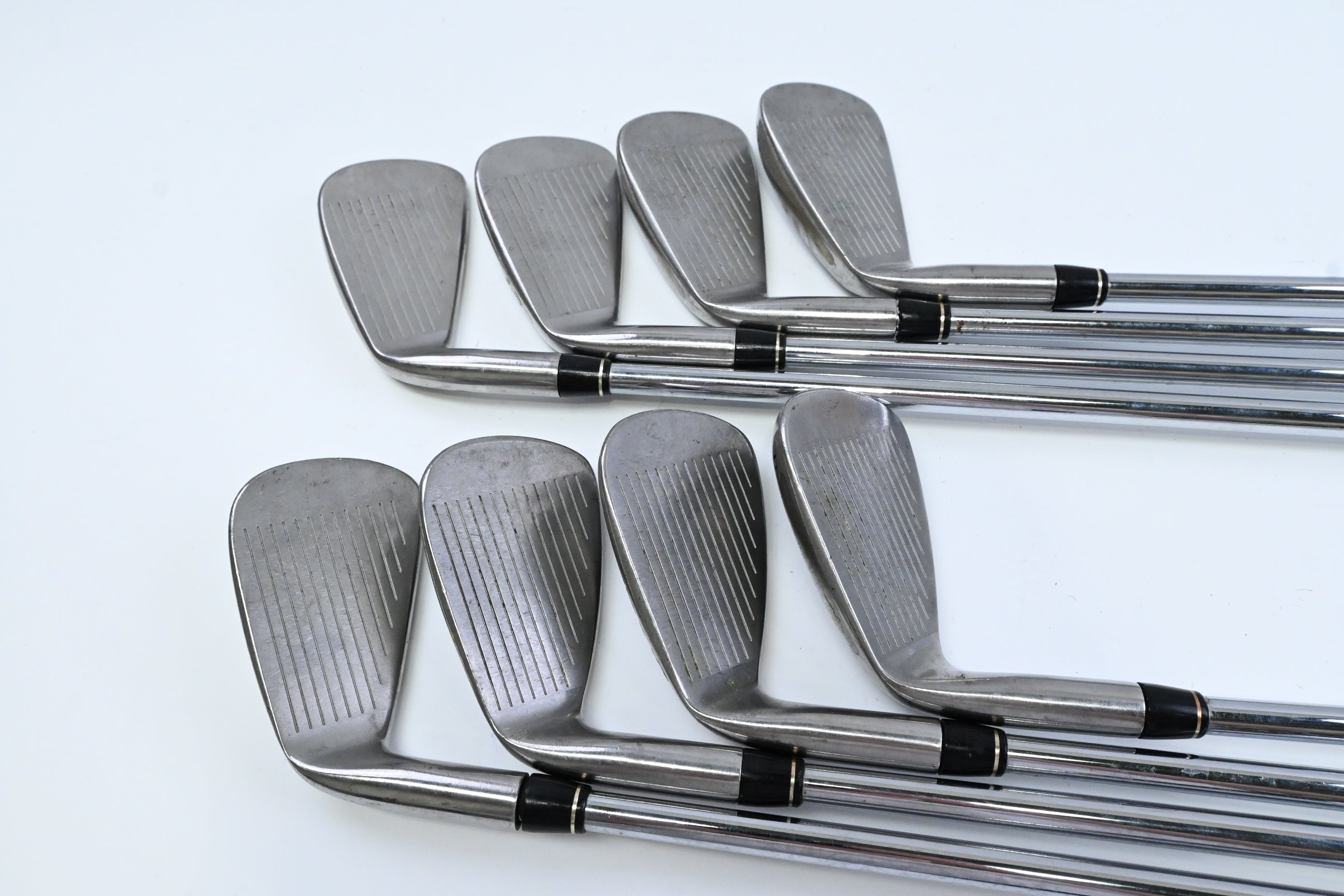 Taylormade 320 Steel Irons / 3-PW / Regular Flex Taylormade Flighted Rifle 80
