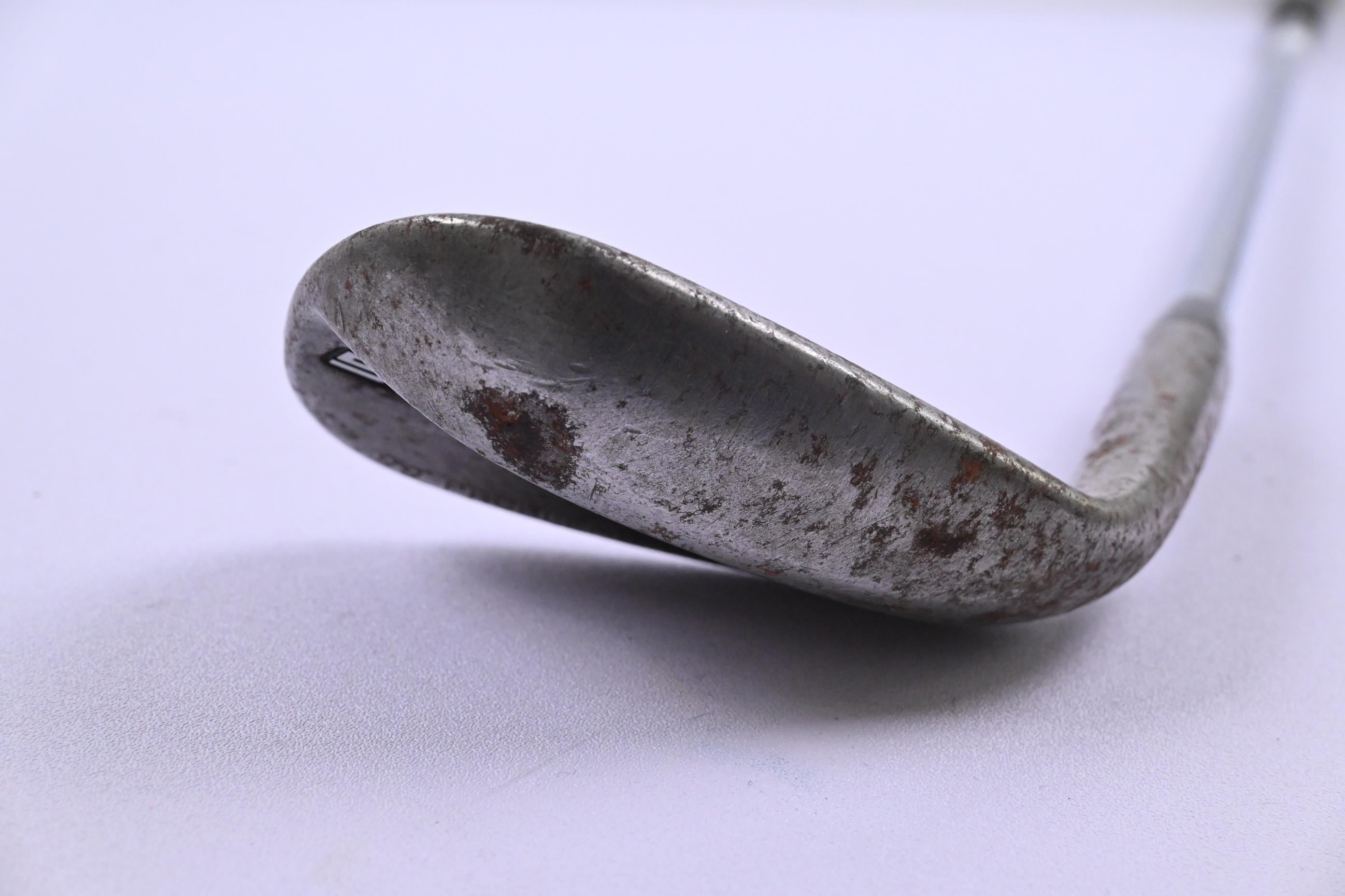Mizuno T22 Sand Wedge / 55 Degree / X-Flex KBS Tour 130 Shaft