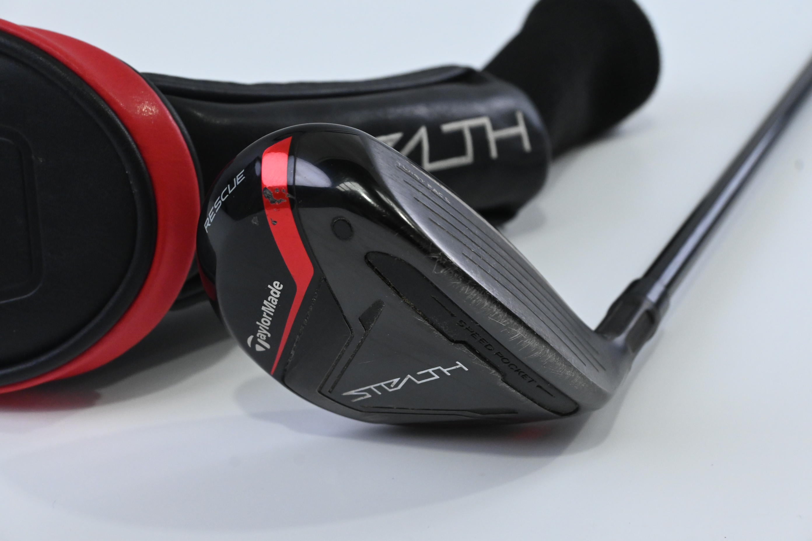Taylormade Stealth #4 Hybrid / 22 Degree / Senior Flex Fujikura Ventus Red 5