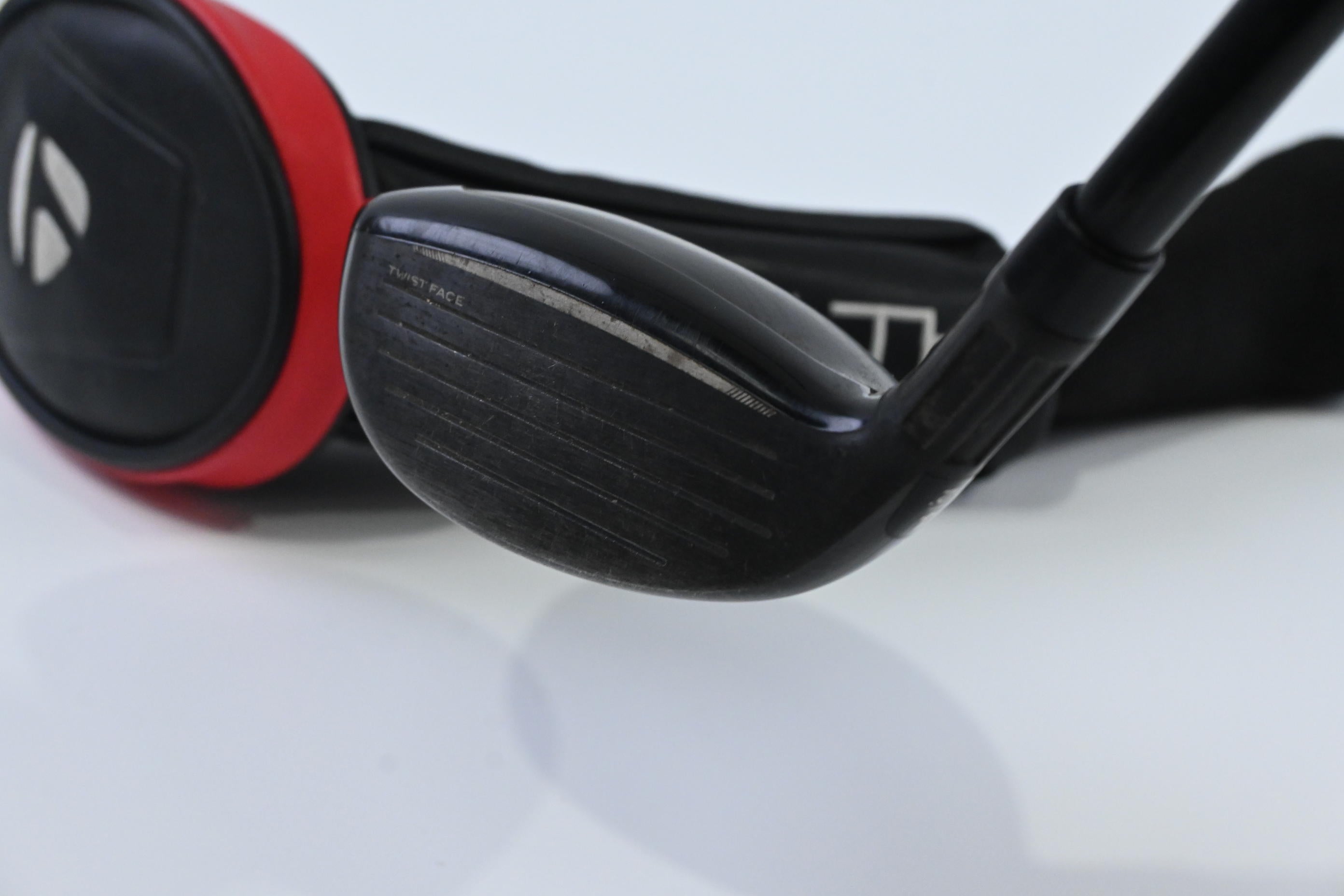 Taylormade Stealth #4 Hybrid / 22 Degree / Senior Flex Fujikura Ventus Red 5