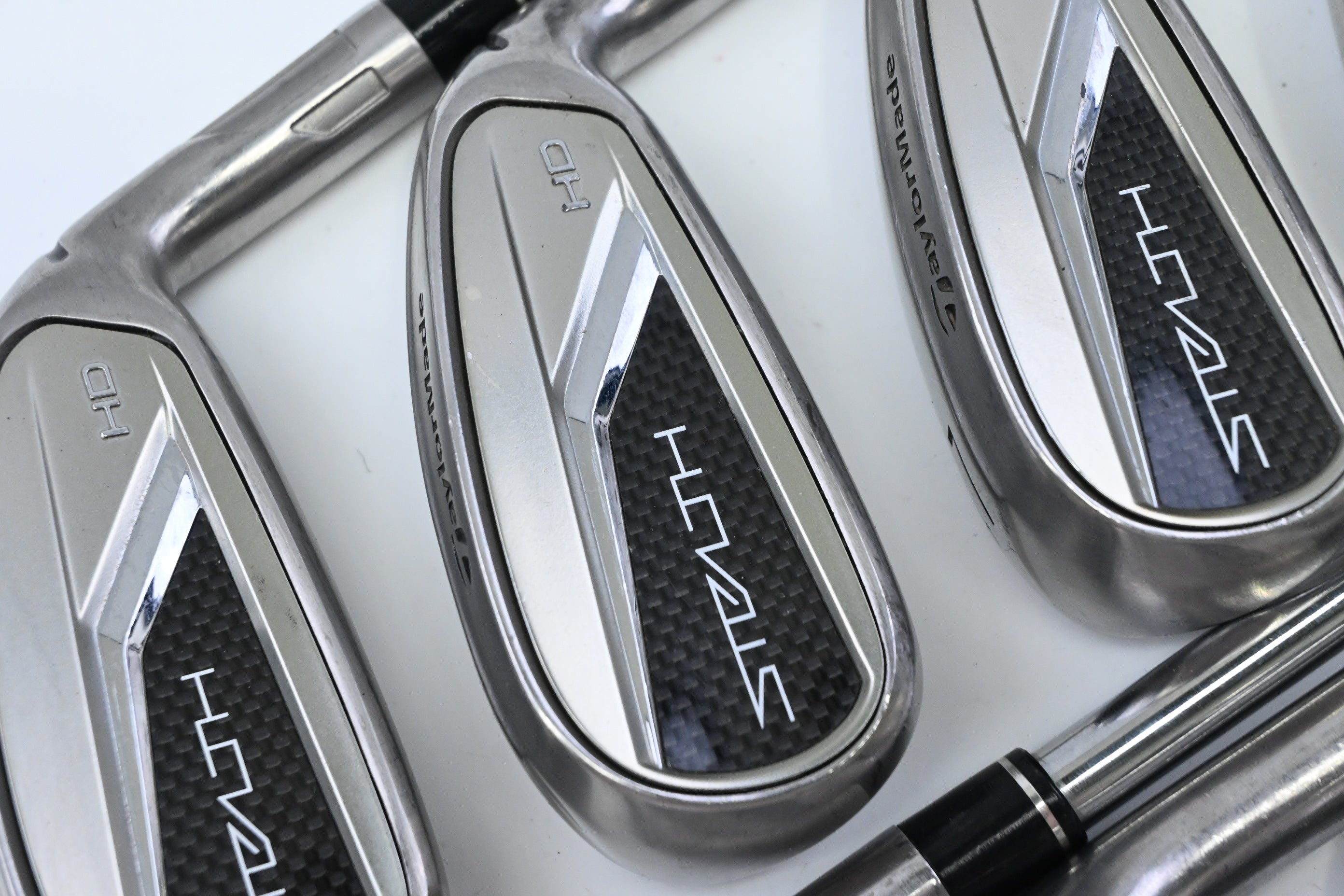 Taylormade Stealth HD Irons / 5-PW+SW+LW / Regular Flex KBS Max MT 85 Shafts