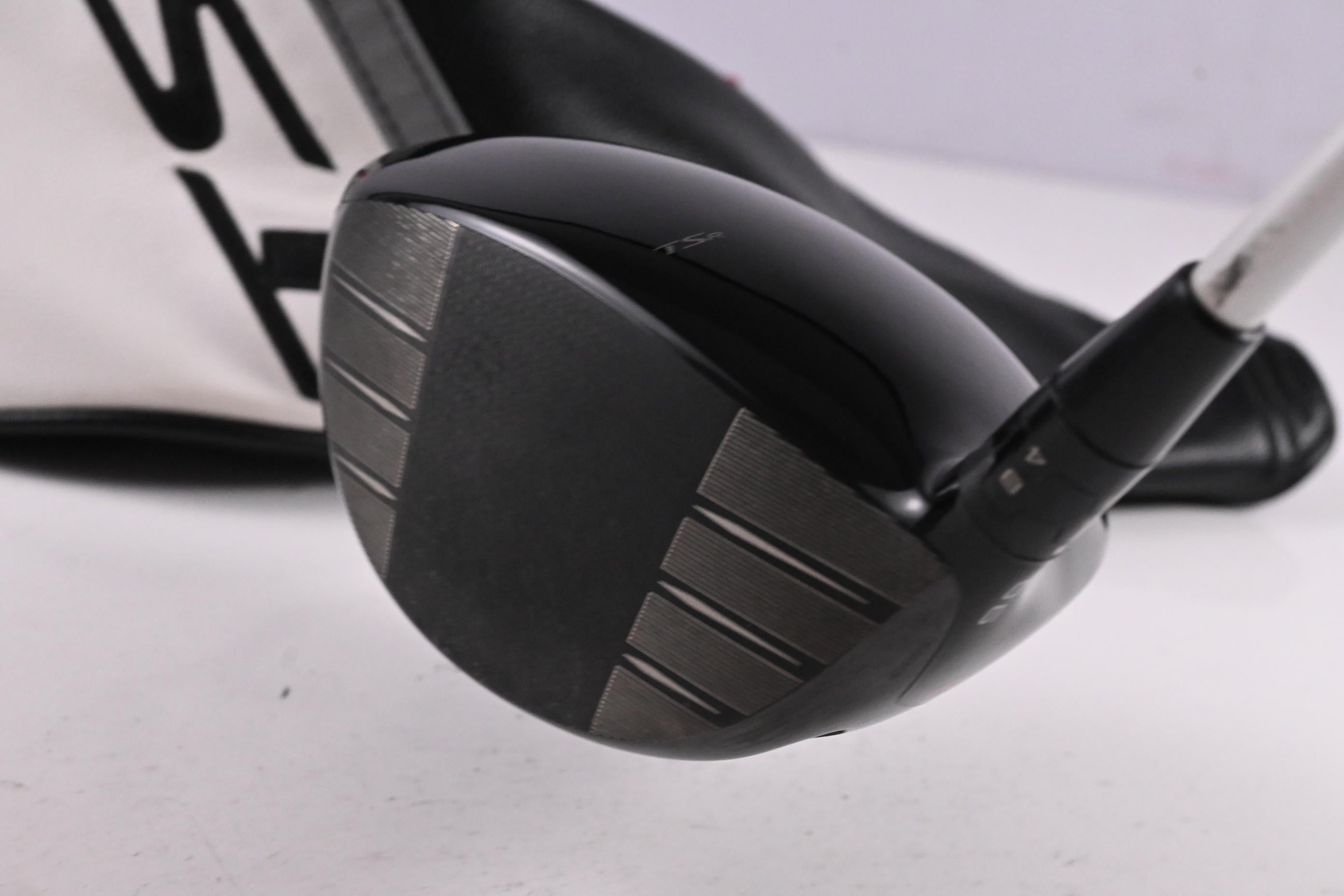 Titleist TSR3 Driver / 9 Degree / Regular Flex Airspeeder 40 Shaft